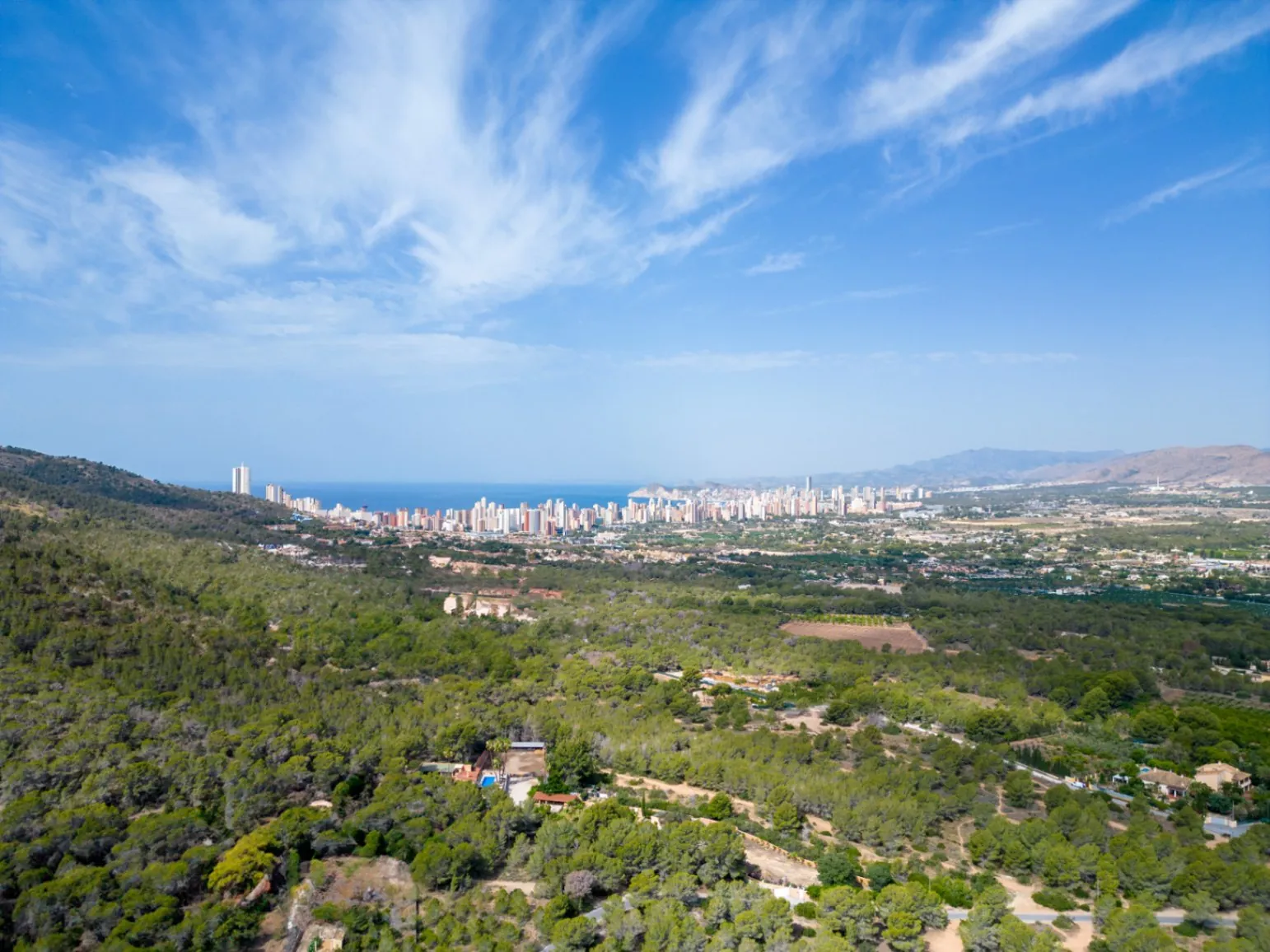 Two Villas – Nature, Privacy, and Versatility in a Unique Setting Next to Sierra Helada