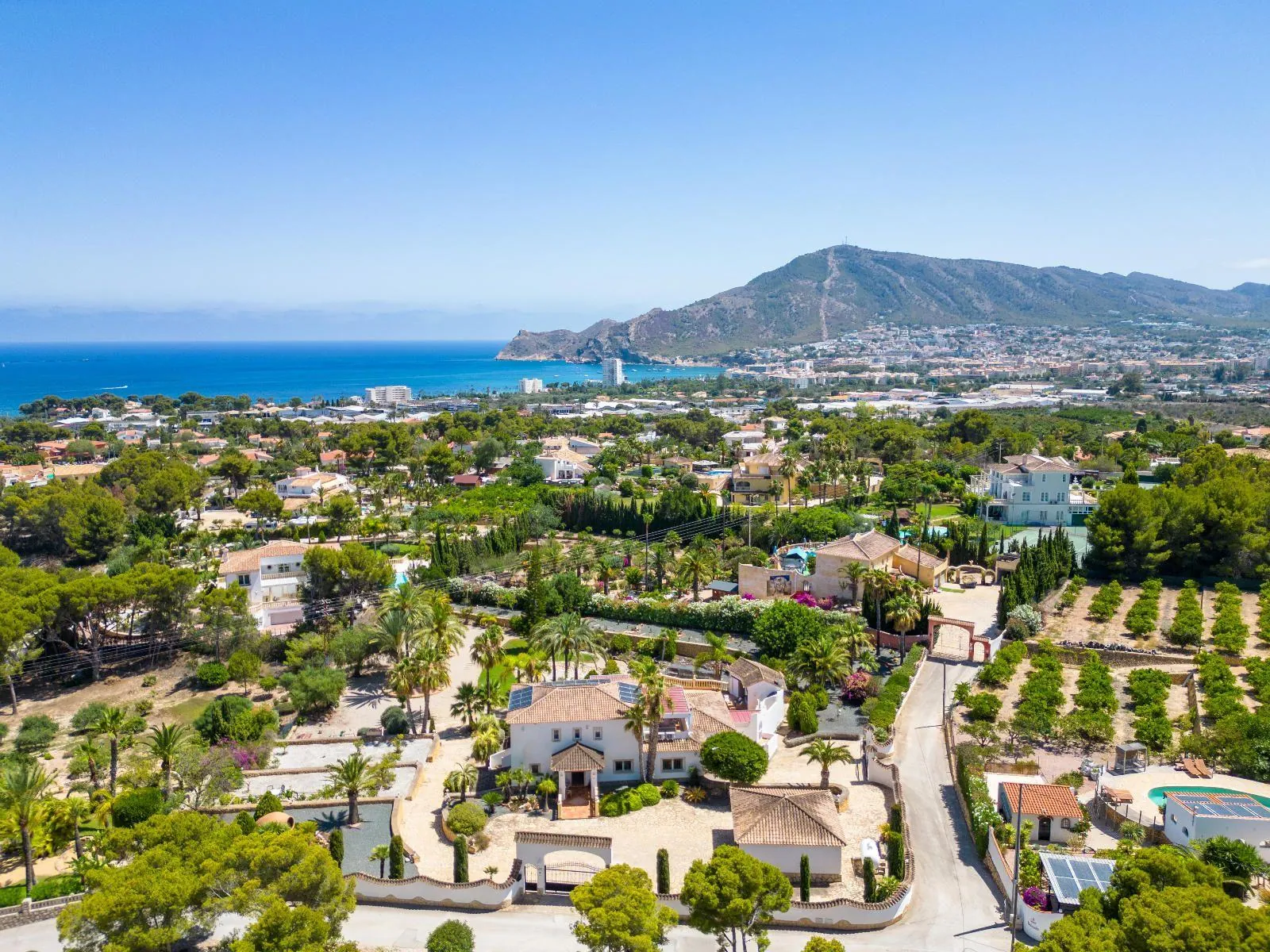 1311 - Elegant Mediterranean Villa with Large Plot and Panoramic Sea Views