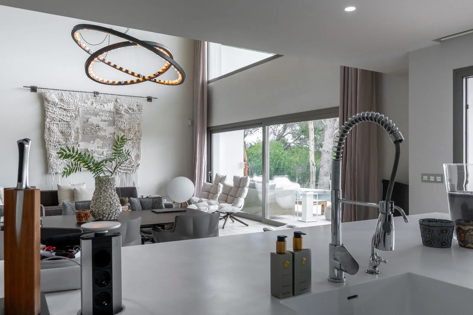 1345 - Altea La Vella, luxury by the golf: modern villa with infinity pool and premium finishes