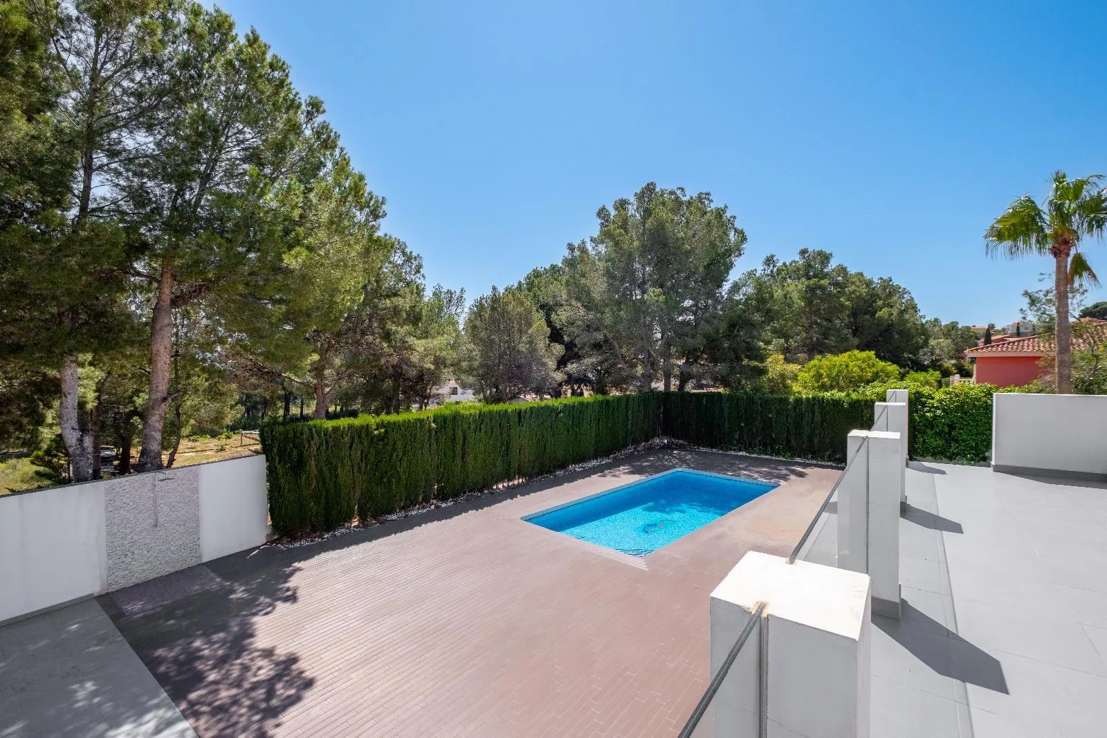 A villa designed for enjoyment: spaciousness, comfort, and privacy