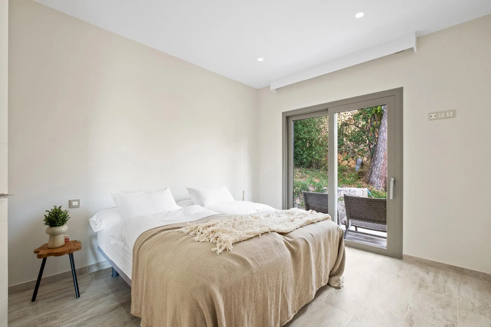 1345 - Altea La Vella, luxury by the golf: modern villa with infinity pool and premium finishes