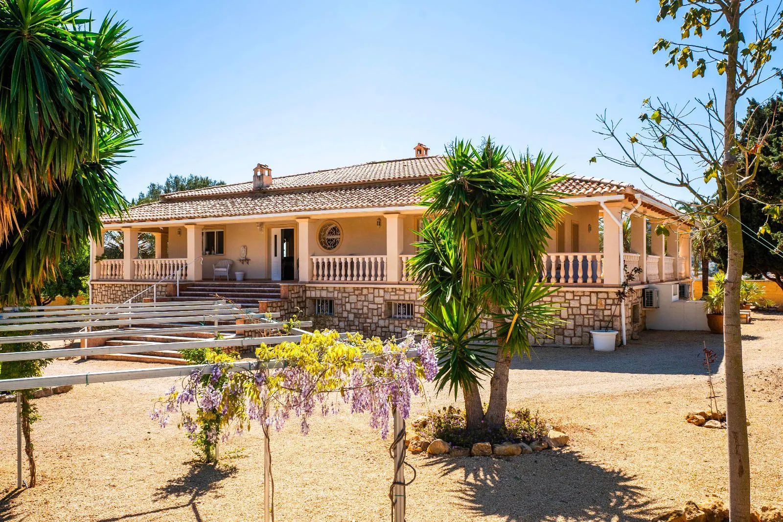 Authentic Mediterranean Life – Spaces to Enjoy and Share