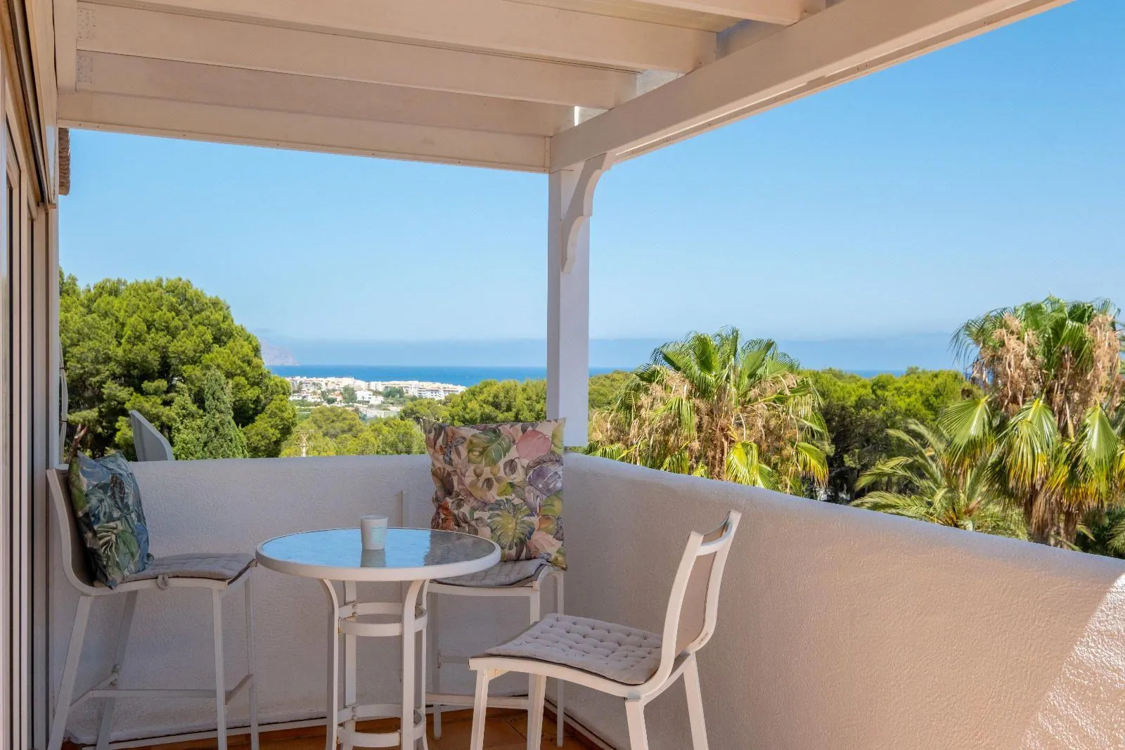 1311 - Elegant Mediterranean Villa with Large Plot and Panoramic Sea Views