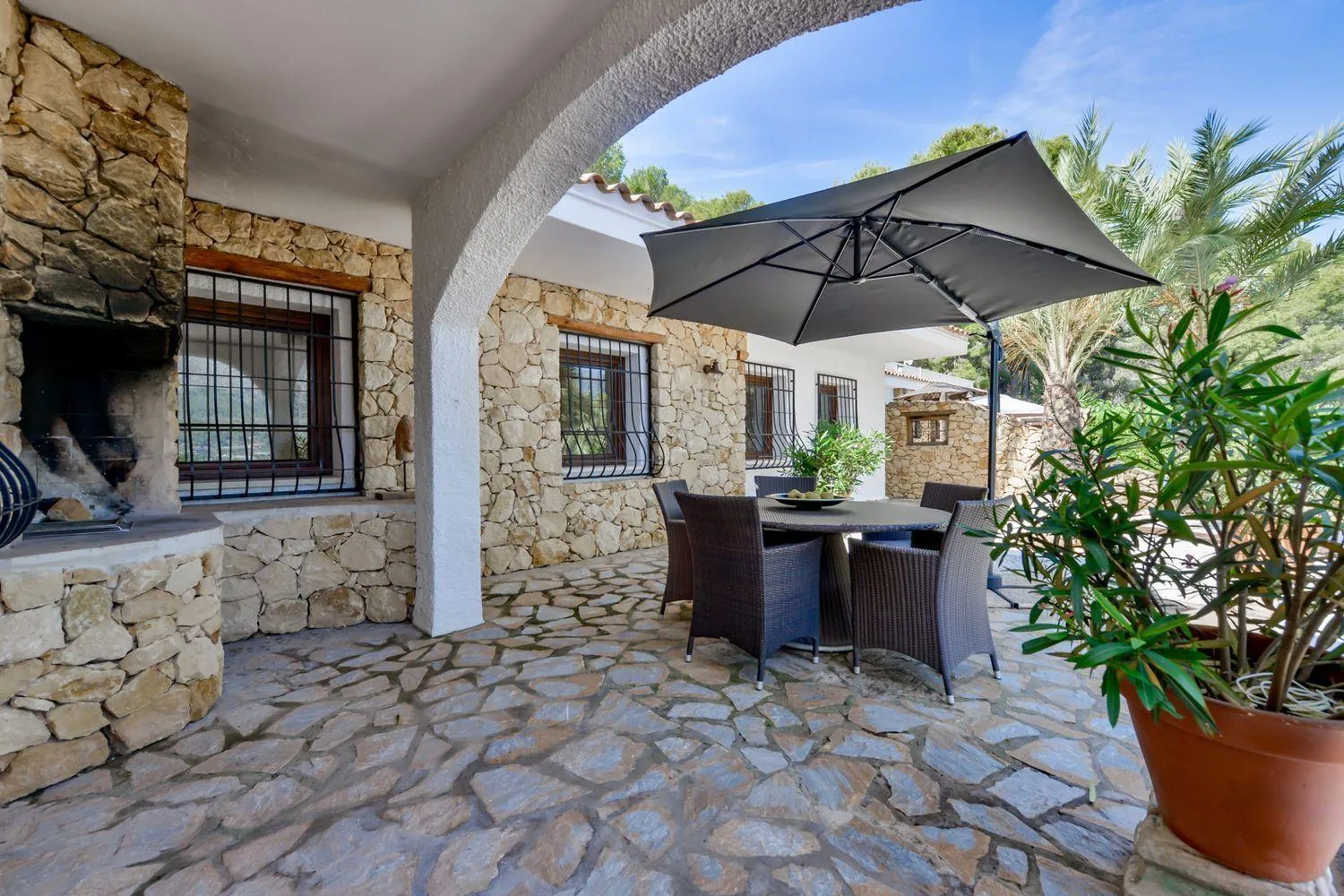 A gem in Polop: Exclusivity, Nature, and Spectacular Views