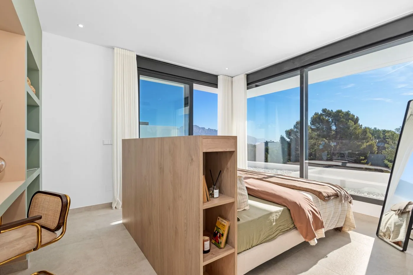 Contemporary newly built villas surrounded by mountains in Polop de la Marina.