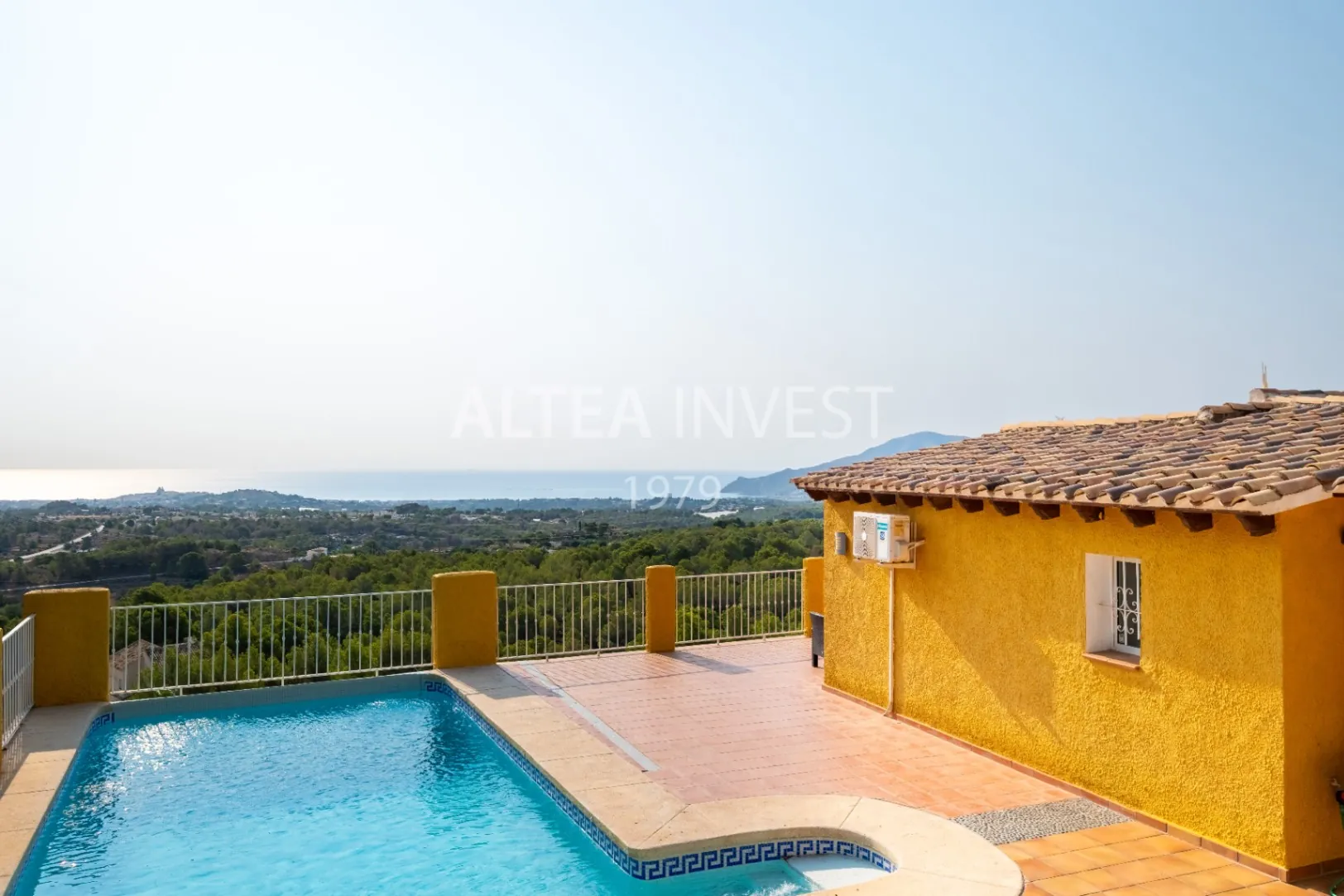 Charming Mediterranean Villa with Sea Views and Space to Enjoy