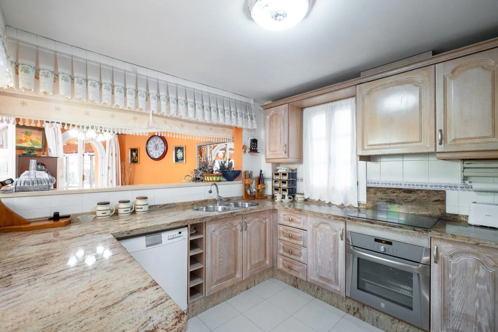 Exquisite Modern Villa with Stunning Views in Finestrat