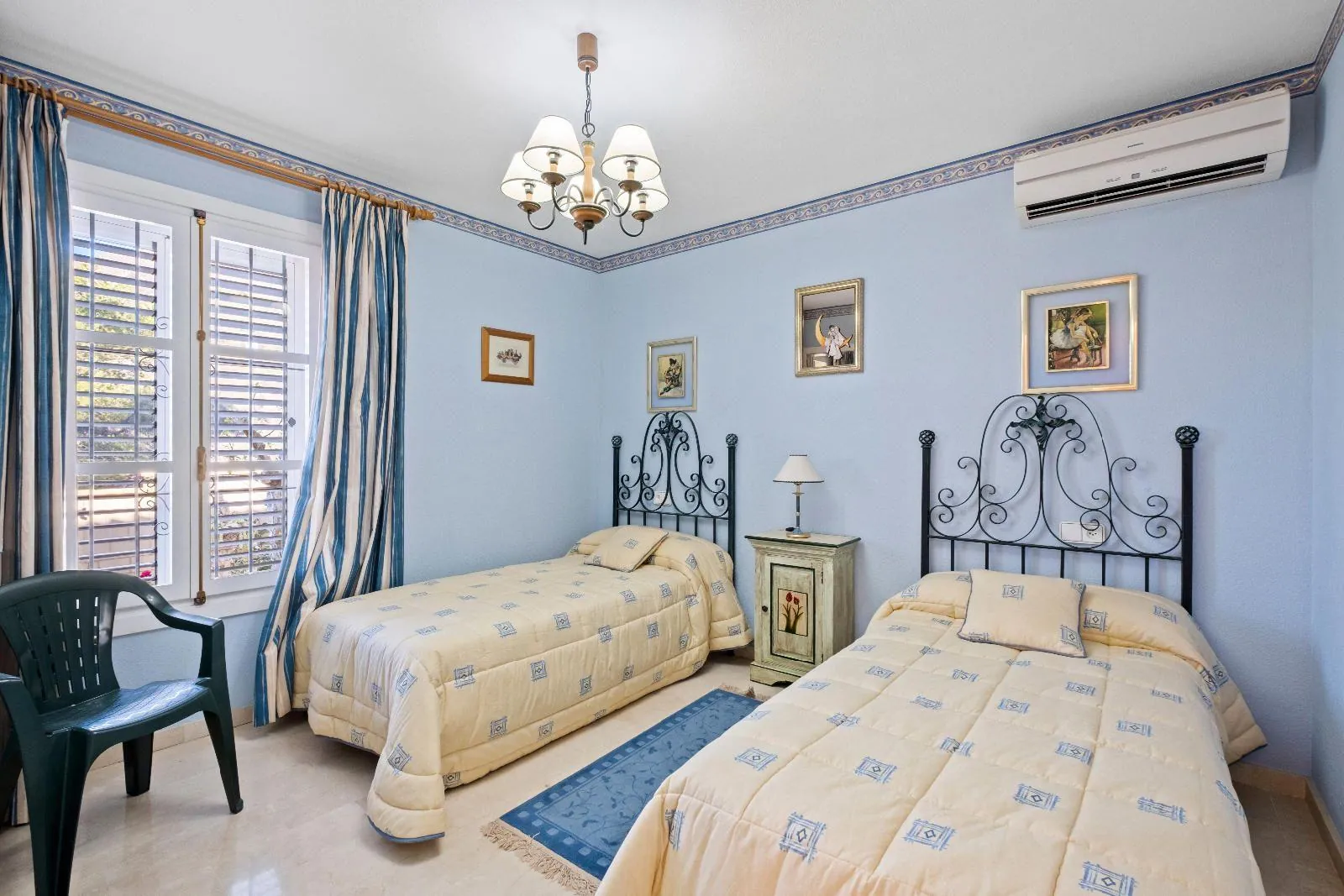 Exquisite Modern Villa with Stunning Views in Finestrat