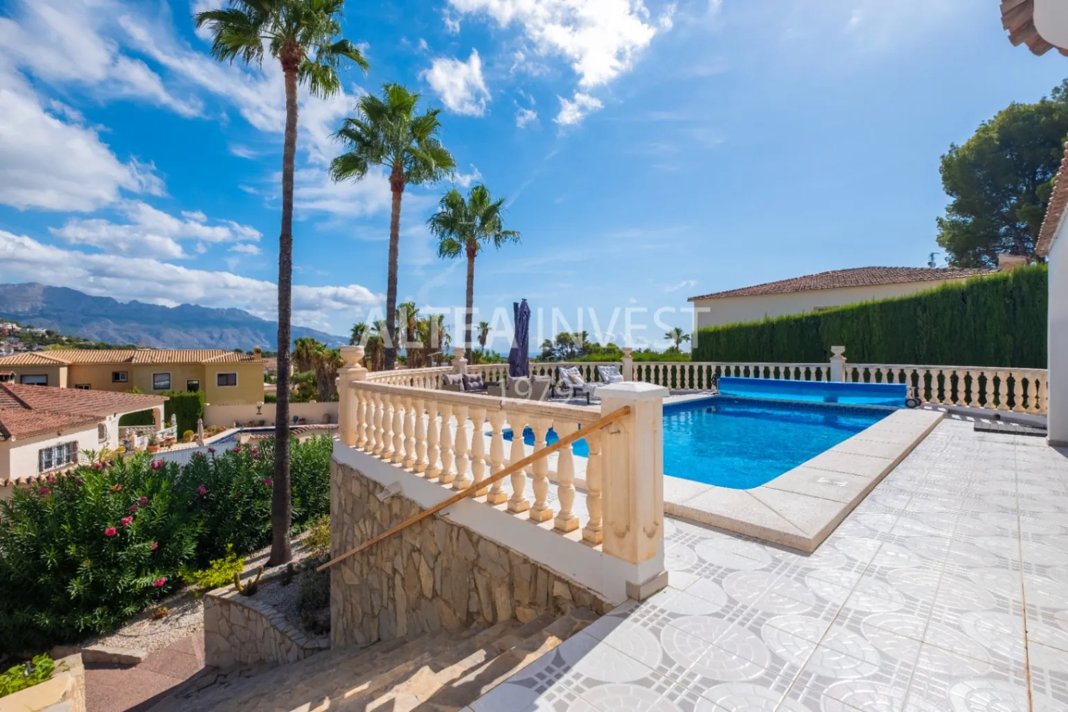 Spectacular villa completely renovated with stunning views of the Mediterranean Sea.