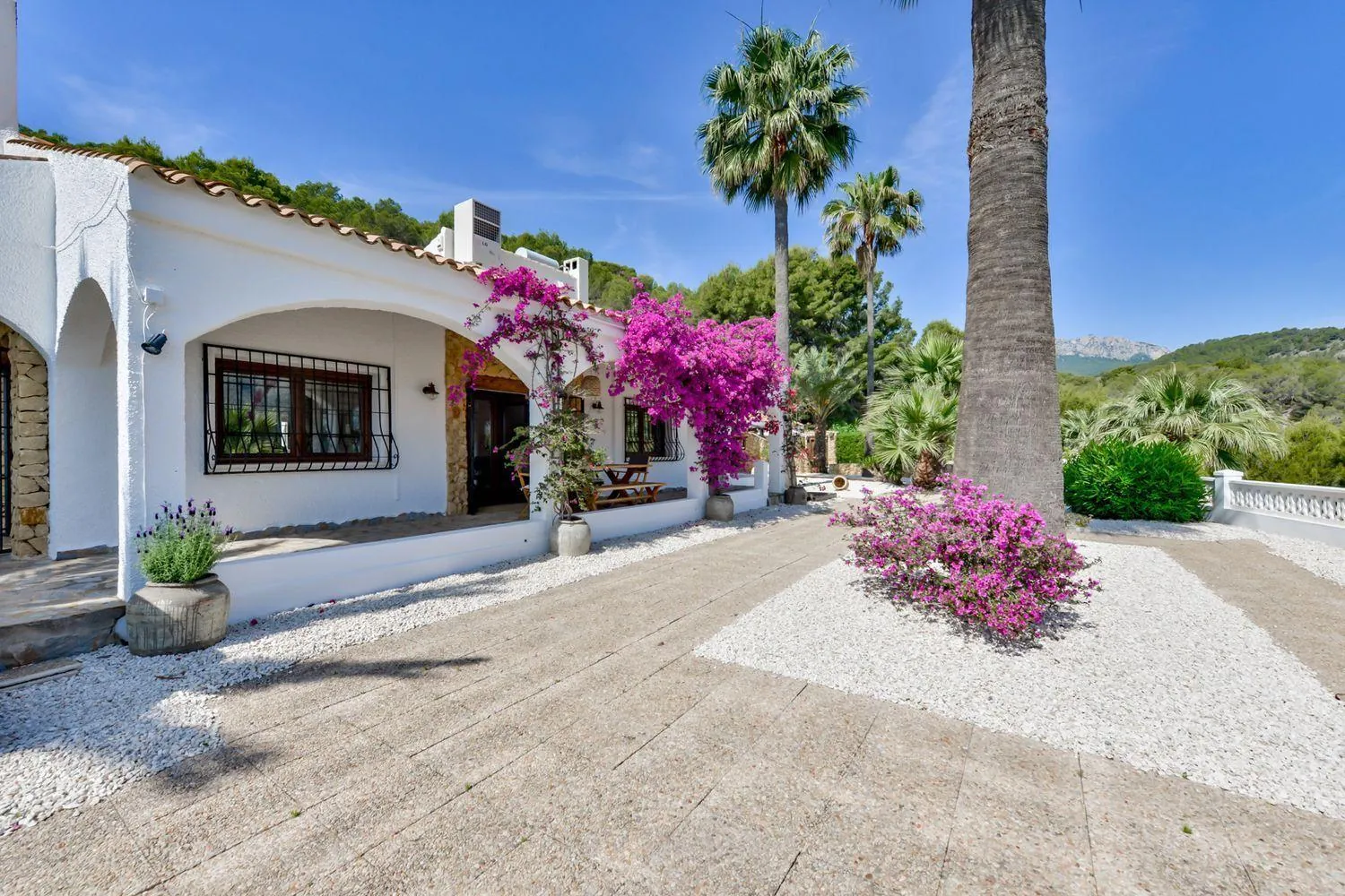 A gem in Polop: Exclusivity, Nature, and Spectacular Views