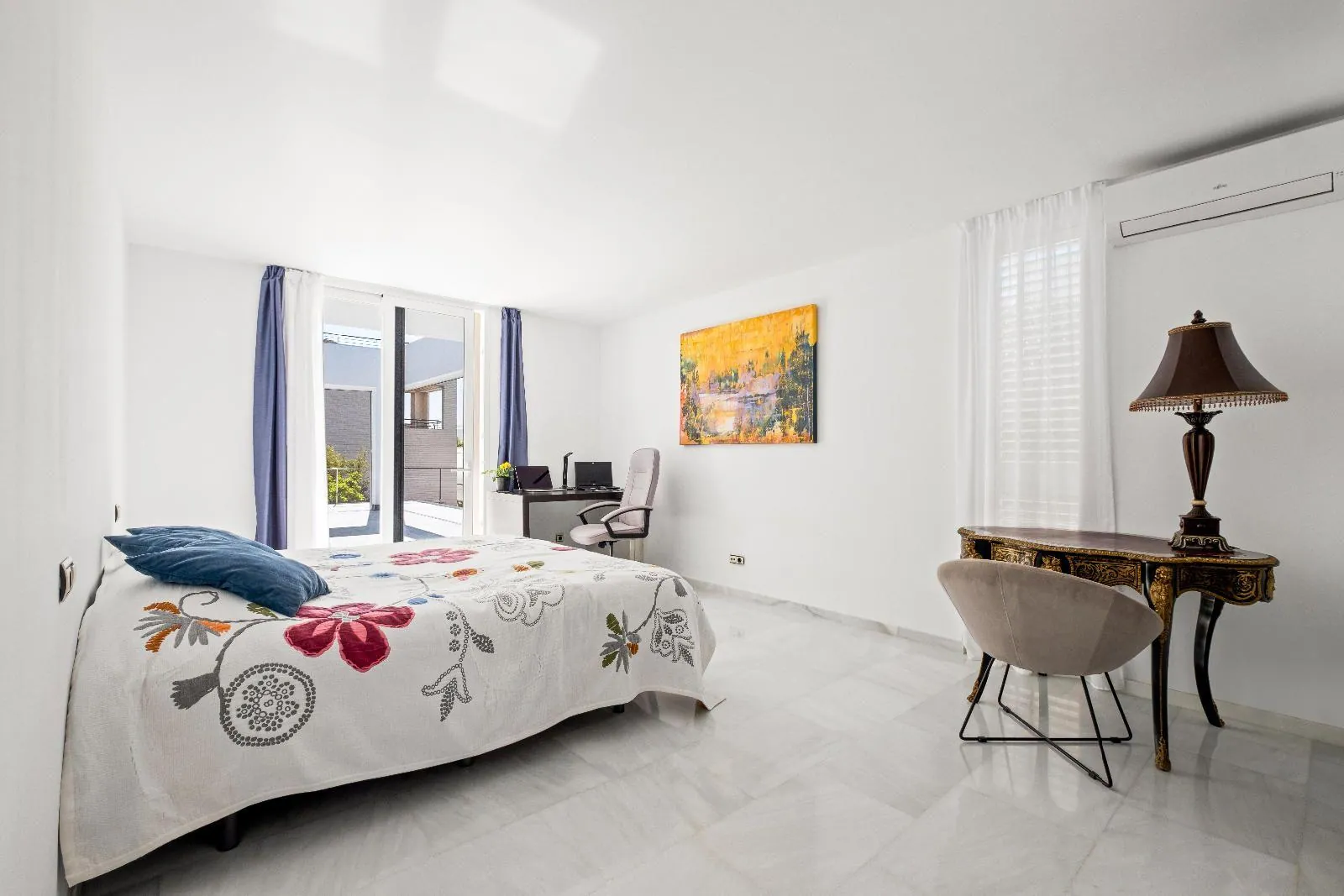 Exclusive Detached Villa with Panoramic Views, Private Pool and Outdoor Kitchen in Albir