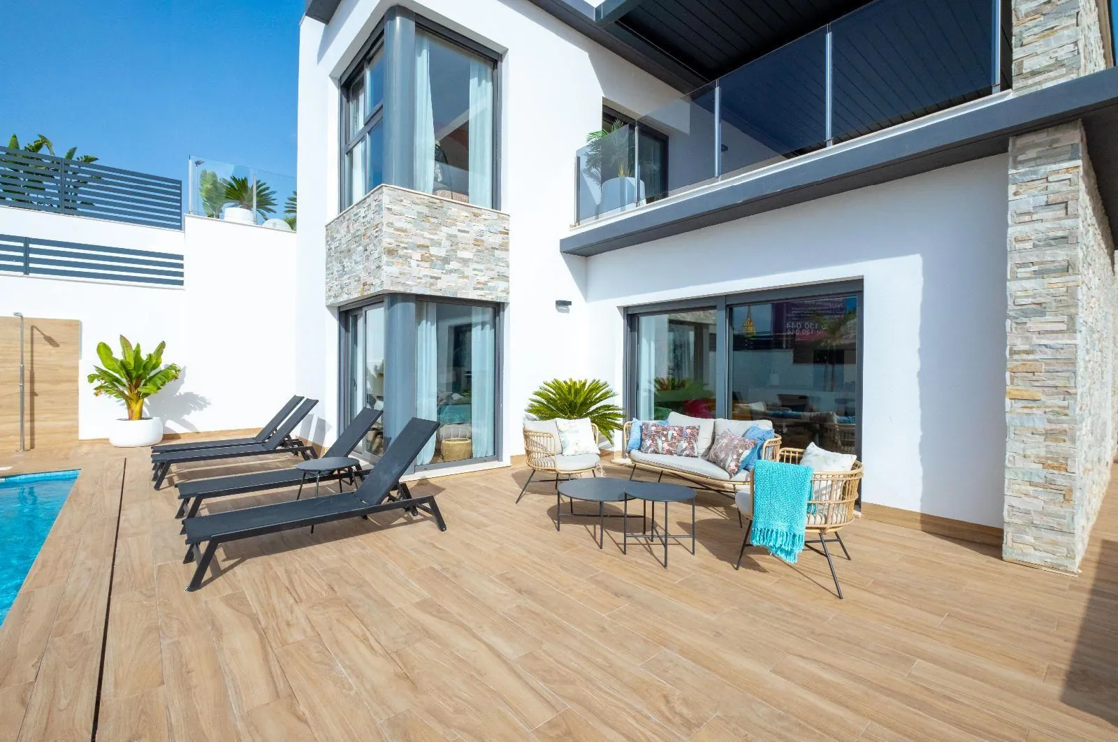 A modern jewel in the heart of Balcón de Finestrat