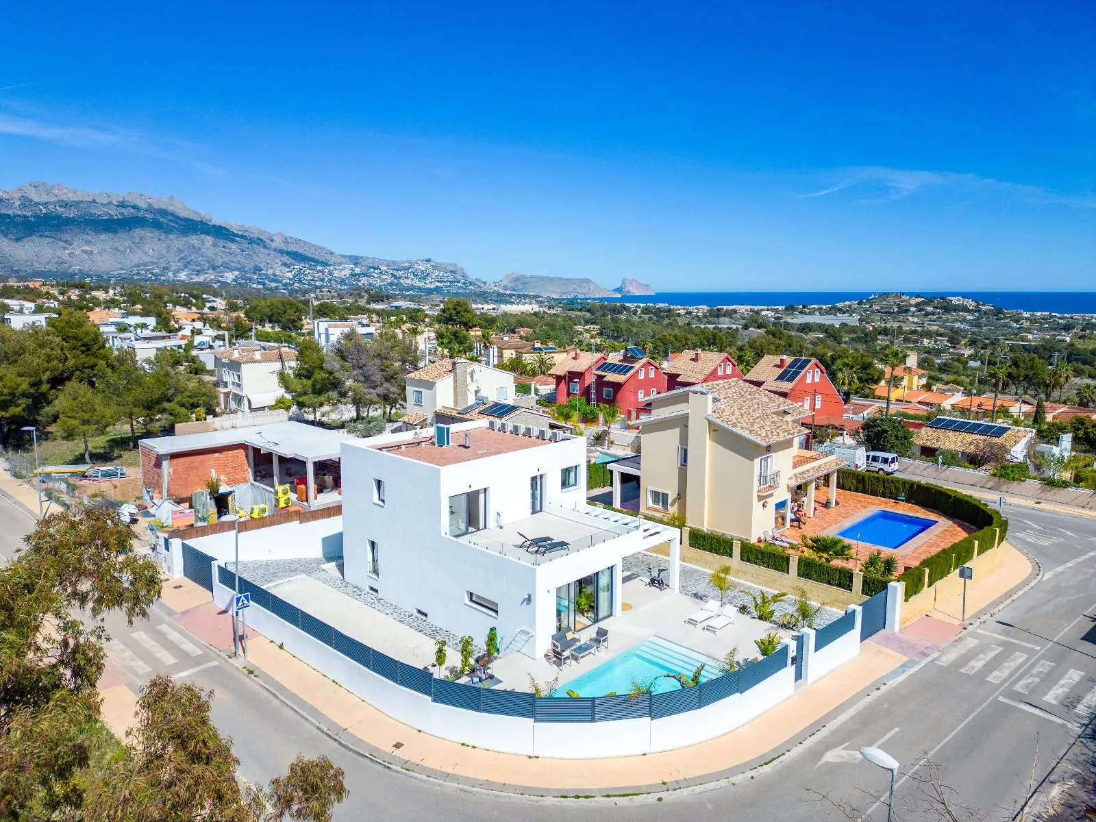 Newly Built Villa with Sea Views and Cutting-Edge Design
