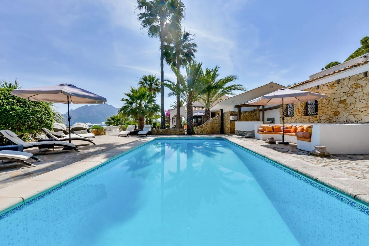A gem in Polop: Exclusivity, Nature, and Spectacular Views