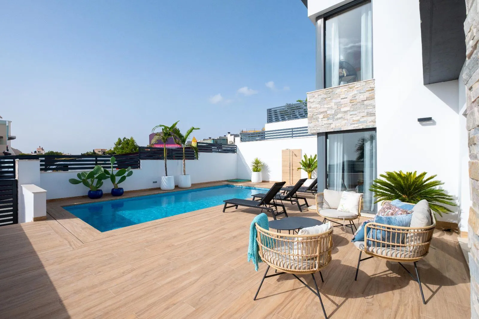 A modern jewel in the heart of Balcón de Finestrat