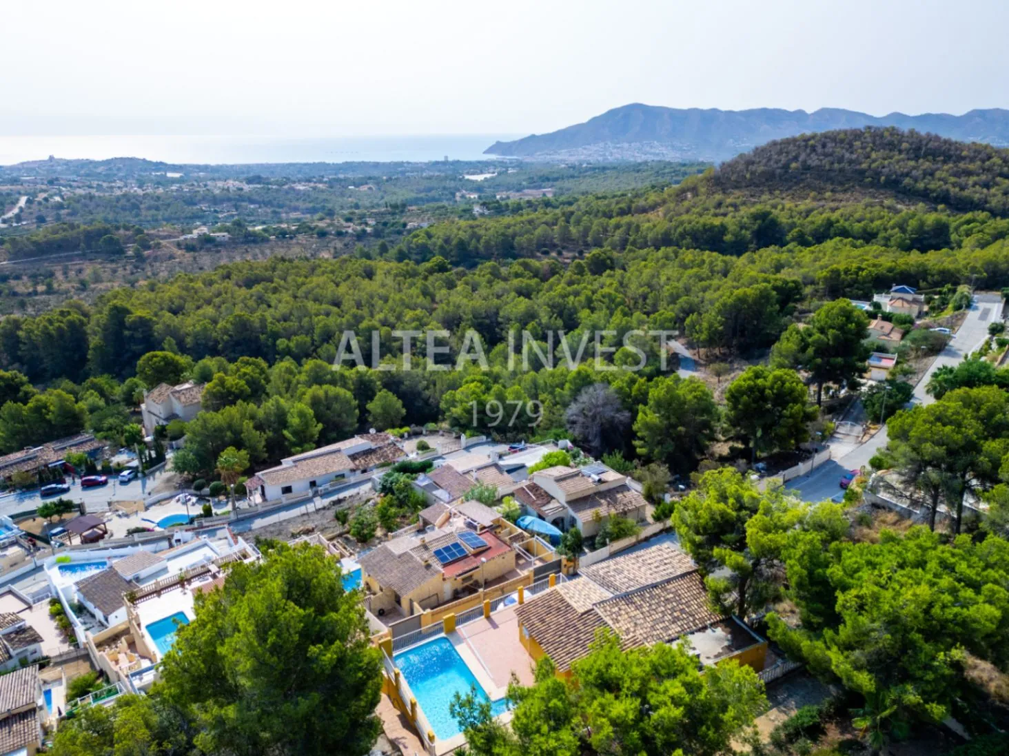 Charming Mediterranean Villa with Sea Views and Space to Enjoy