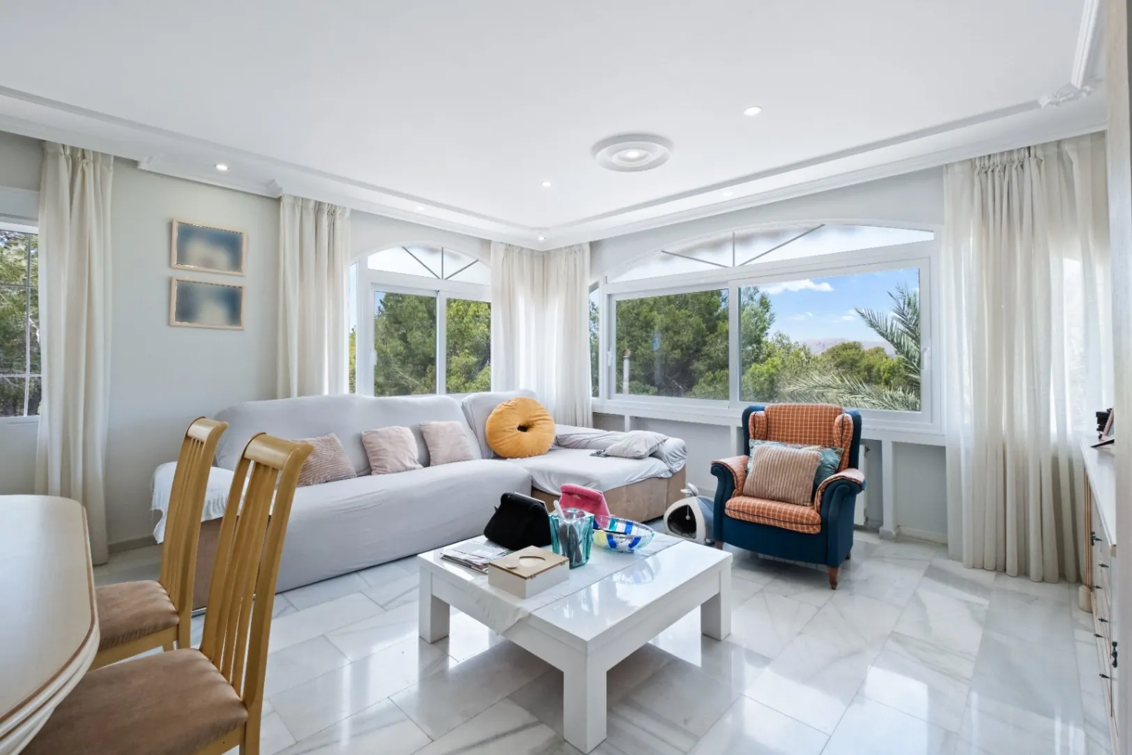 Two Villas – Nature, Privacy, and Versatility in a Unique Setting Next to Sierra Helada