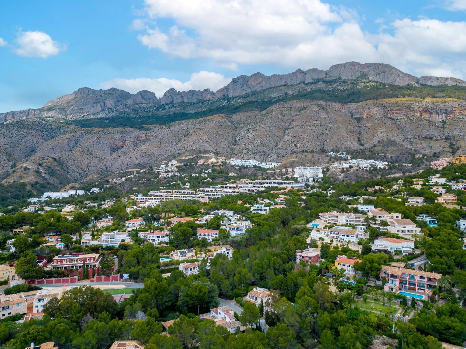 1345 - Altea La Vella, luxury by the golf: modern villa with infinity pool and premium finishes