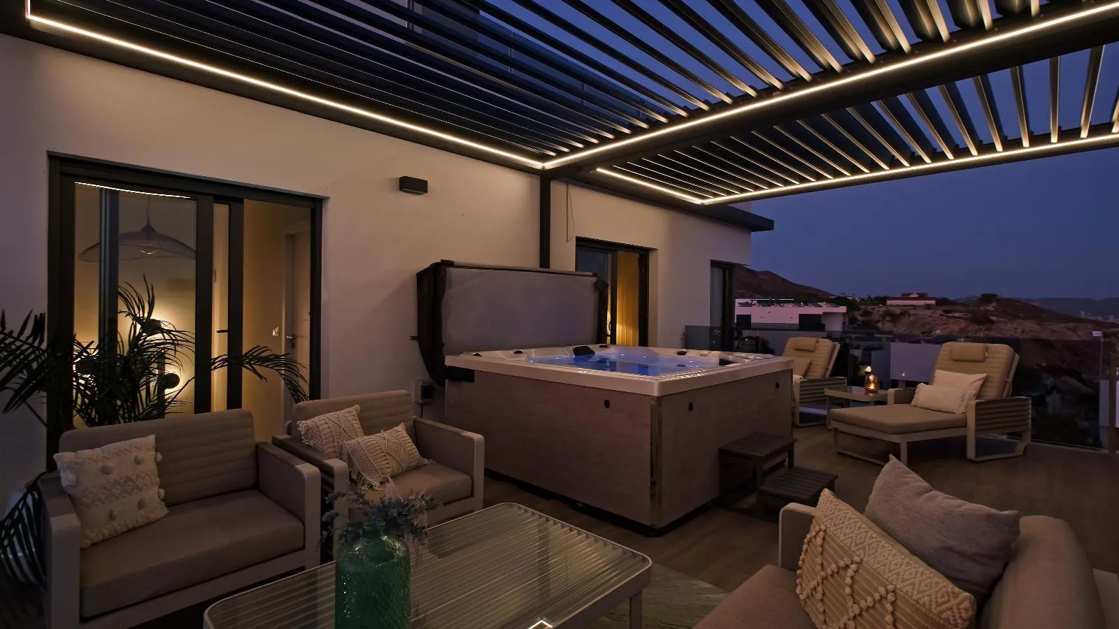 Modern villa with spectacular views over Benidorm