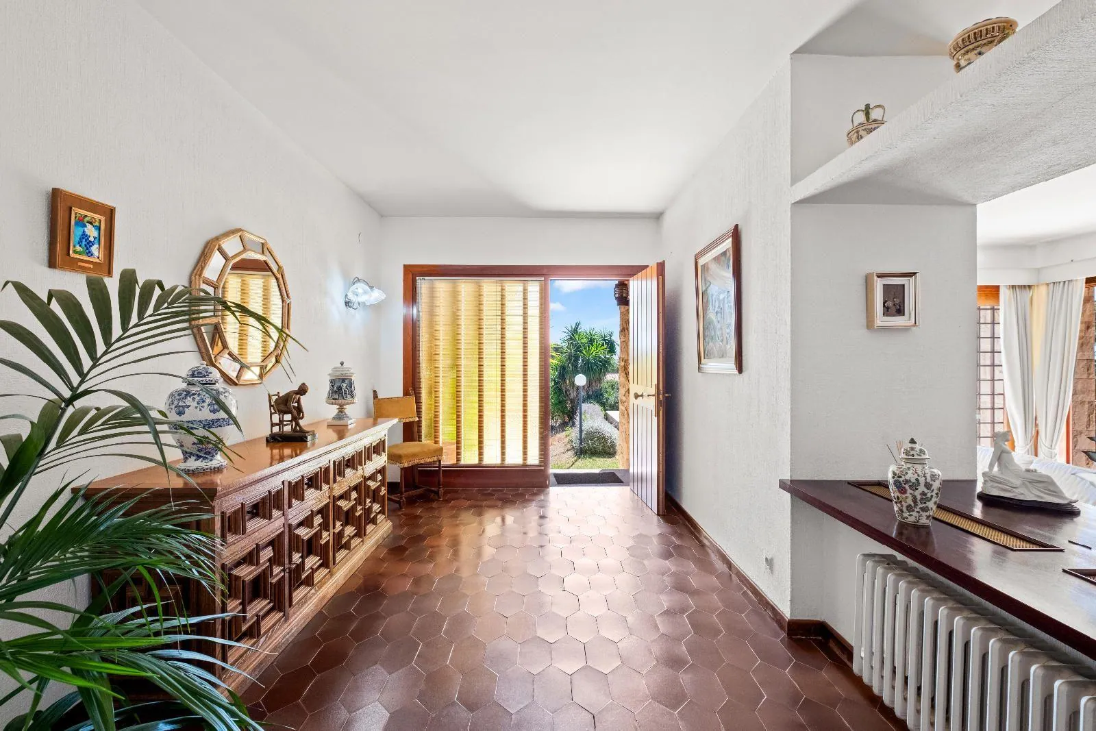 Mediterranean Elegance between the Sea and the Mountain – Privacy and Nature in La Nucía