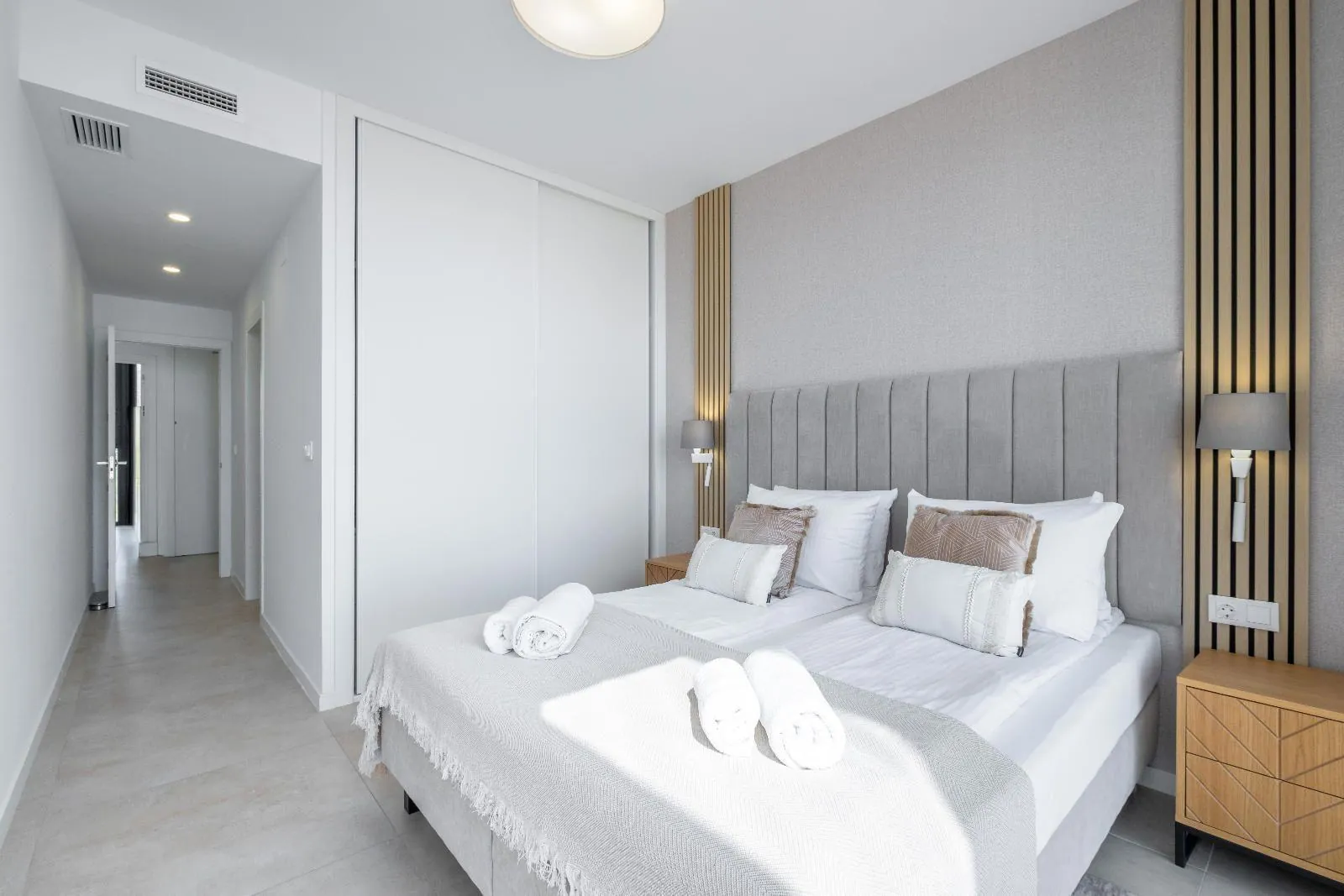 Elegant new build home with sea views in Benidorm