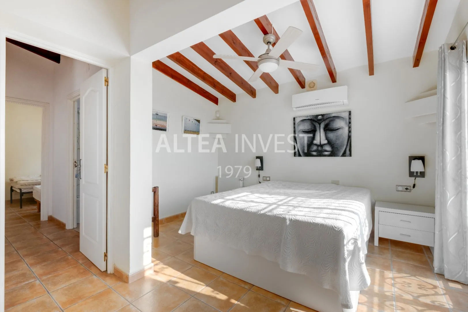 Charming Mediterranean Villa with Sea Views and Space to Enjoy