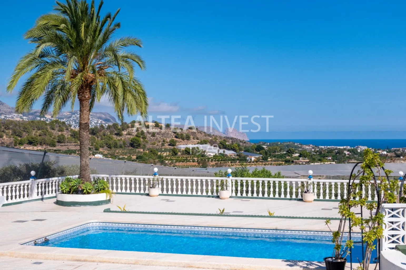 1457 - Cosy Mediterranean villa with spectacular views of Altea Bay