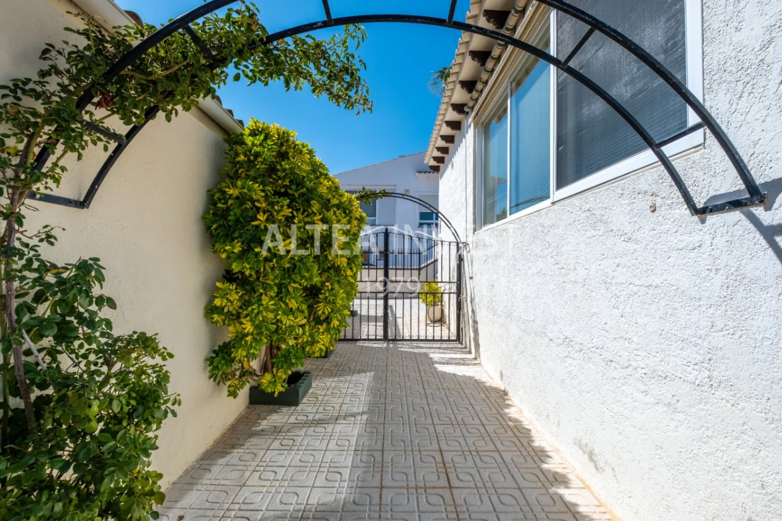 1457 - Cosy Mediterranean villa with spectacular views of Altea Bay