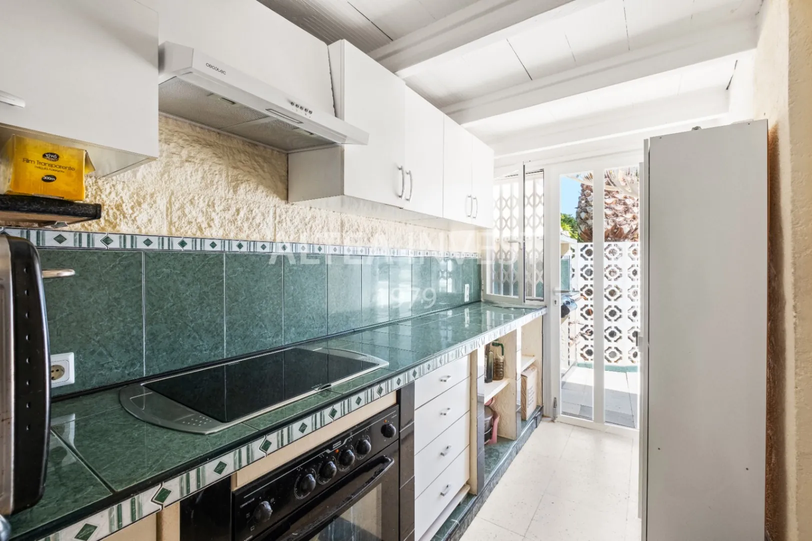 1457 - Cosy Mediterranean villa with spectacular views of Altea Bay