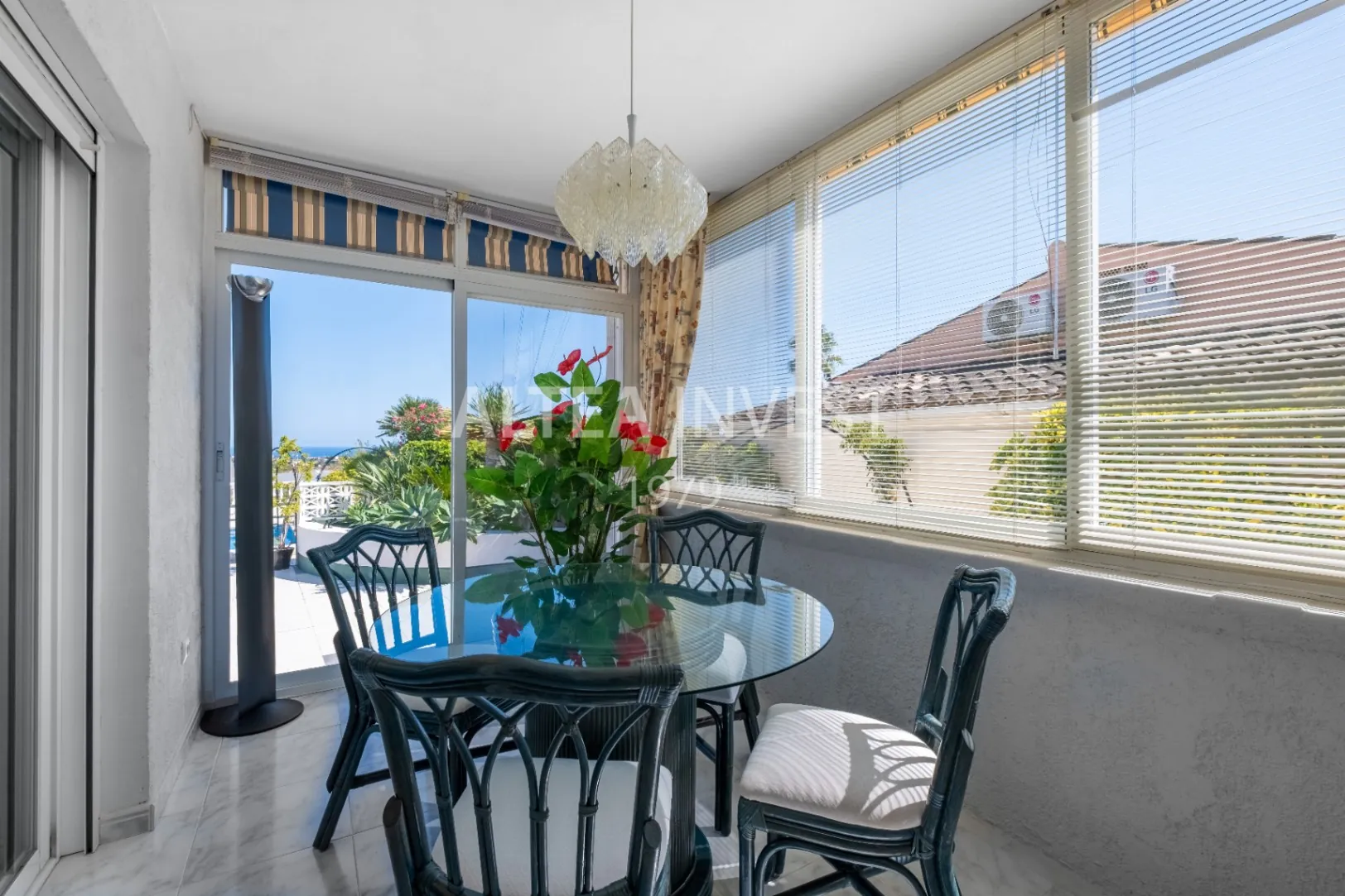 1457 - Cosy Mediterranean villa with spectacular views of Altea Bay