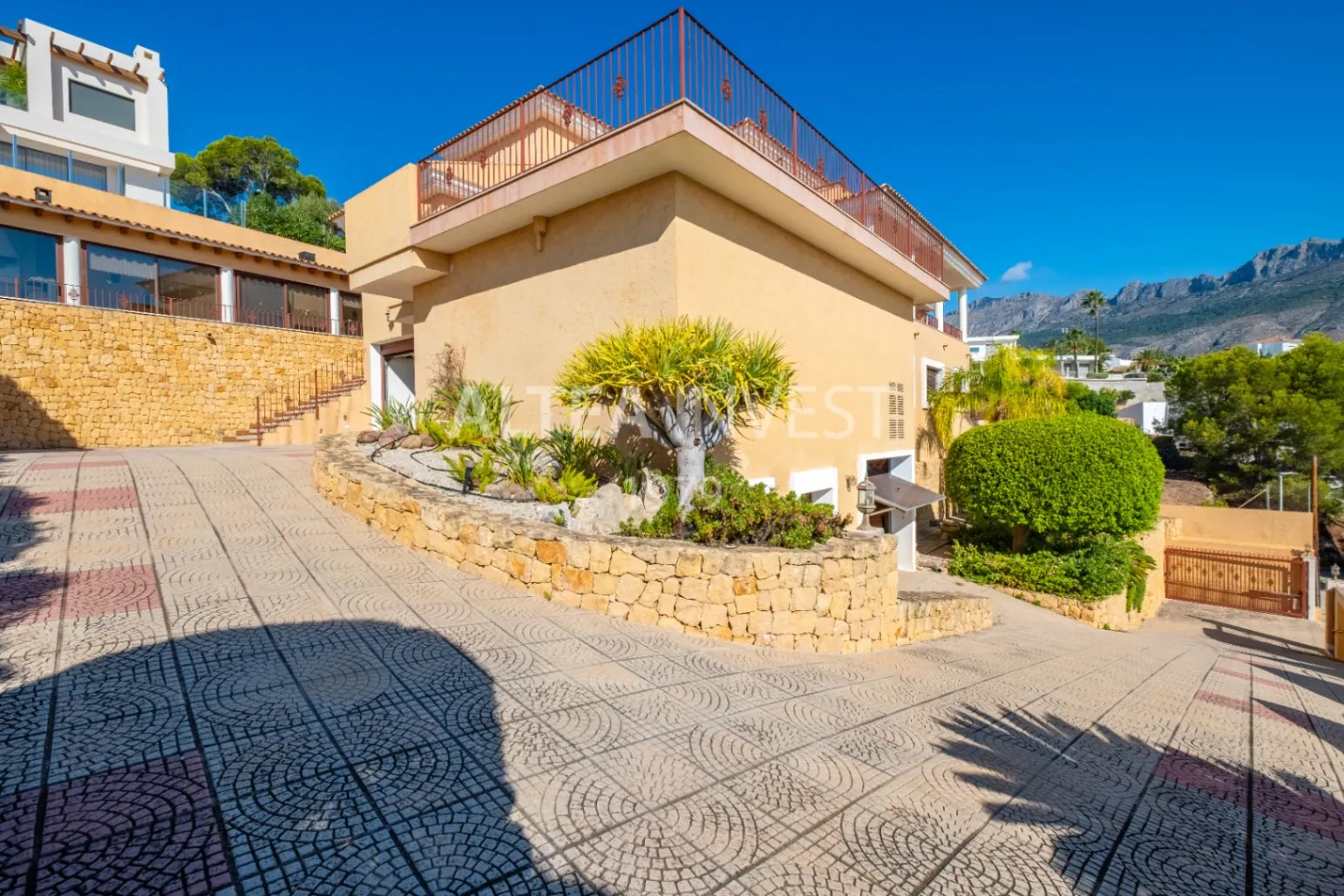 Dream Mediterranean Villa with Panoramic Sea Views and Spaces to Enjoy