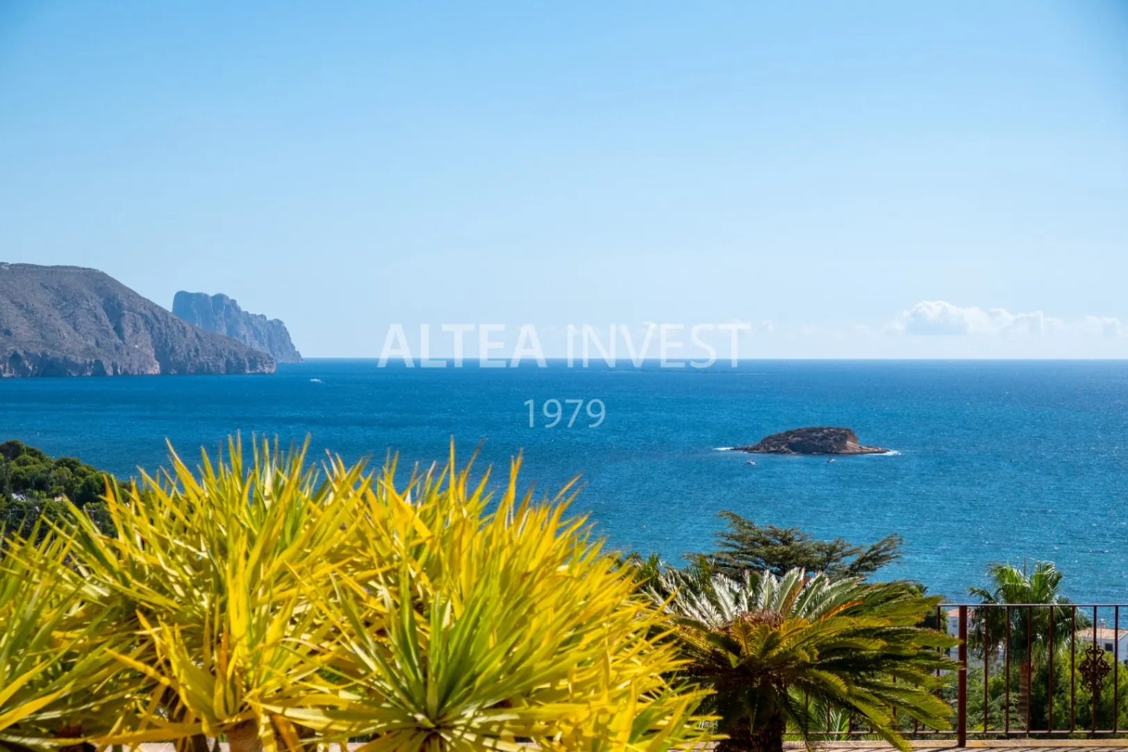 Dream Mediterranean Villa with Panoramic Sea Views and Spaces to Enjoy