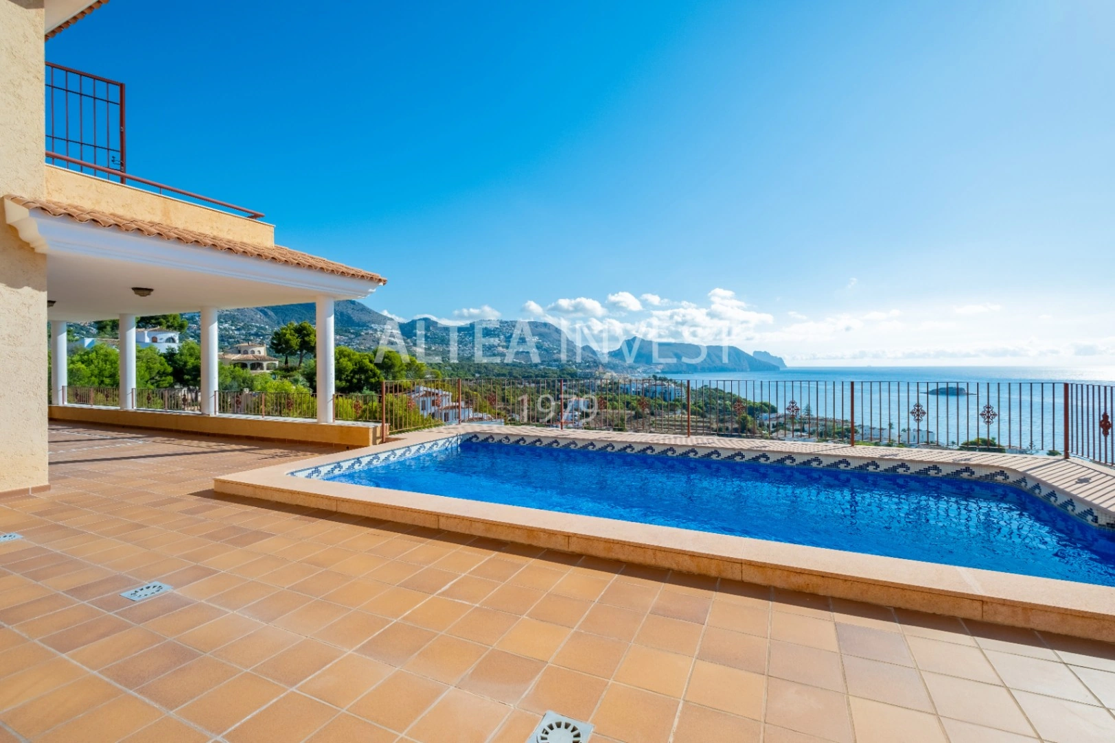 Dream Mediterranean Villa with Panoramic Sea Views and Spaces to Enjoy