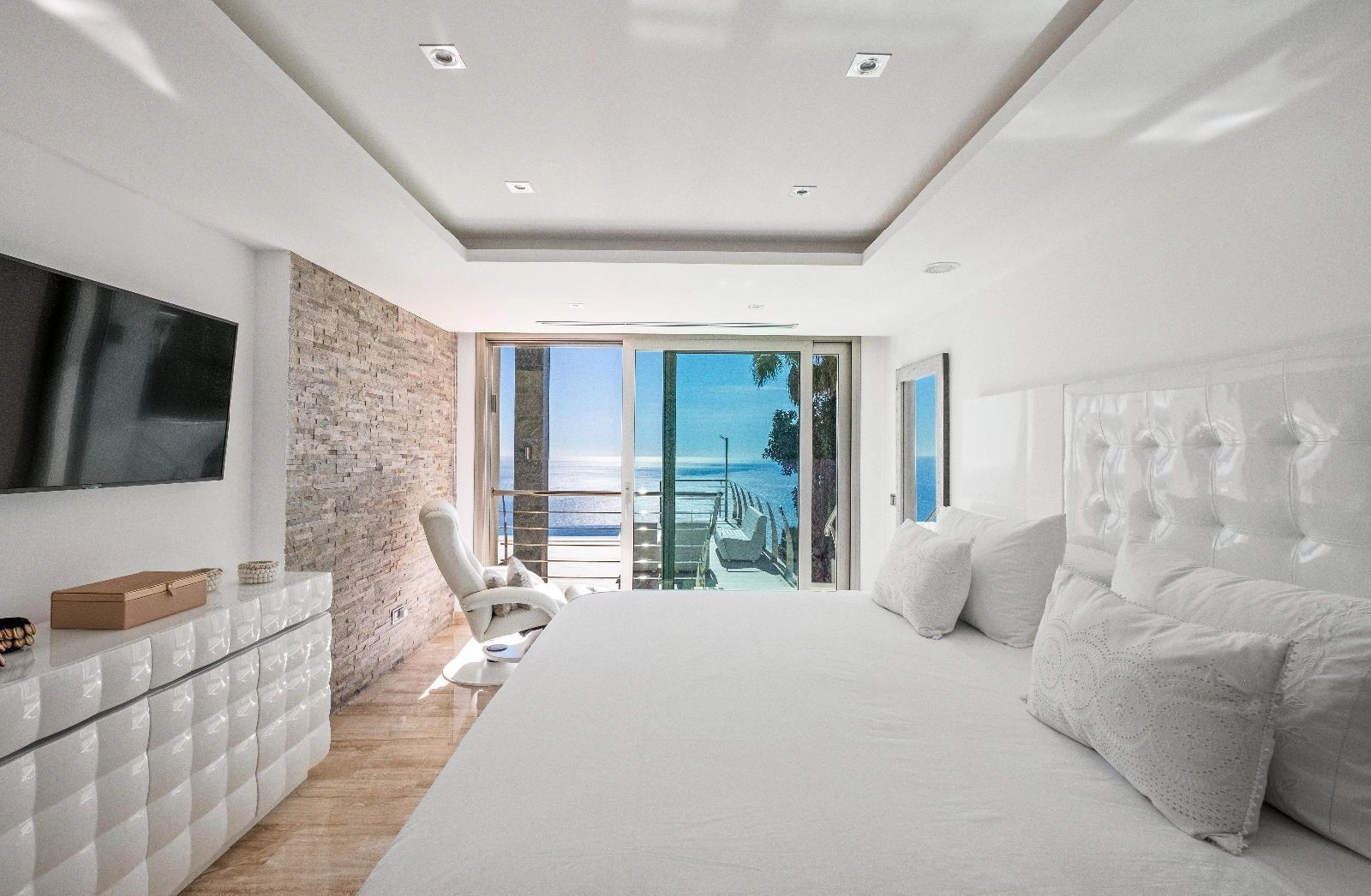 Jewel Architektoniczna z Imponującymi Widokami na Morze w Altea Hills