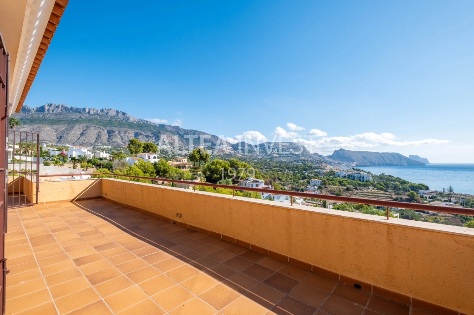 Dream Mediterranean Villa with Panoramic Sea Views and Spaces to Enjoy