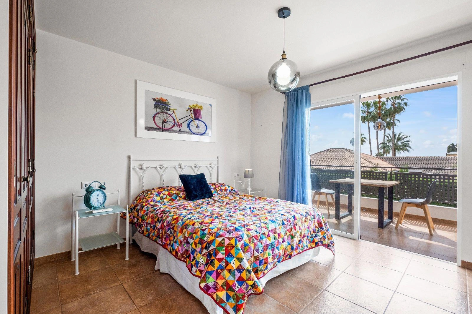 Modern and Renovated Villa in Exclusive Urbanization of La Nucía, a Step Away from Benidorm