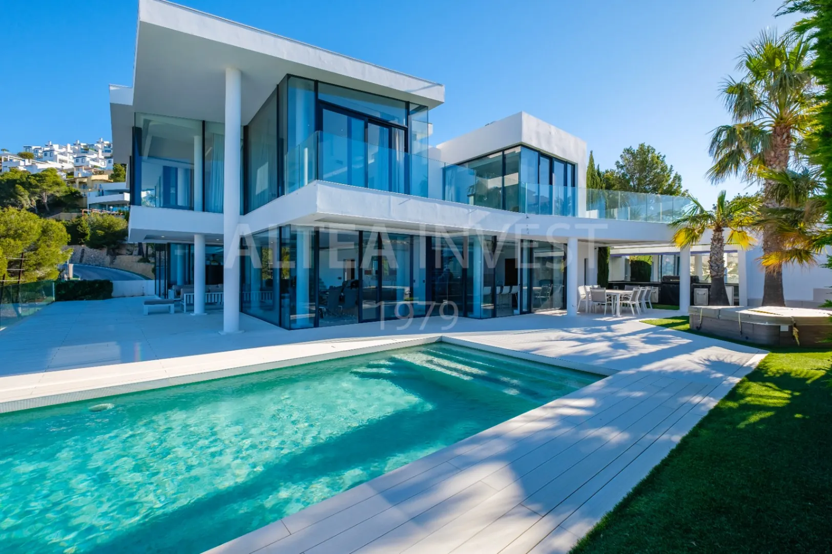 A Villa of Timeless Elegance with Panoramic Views in Altea Hills - 5