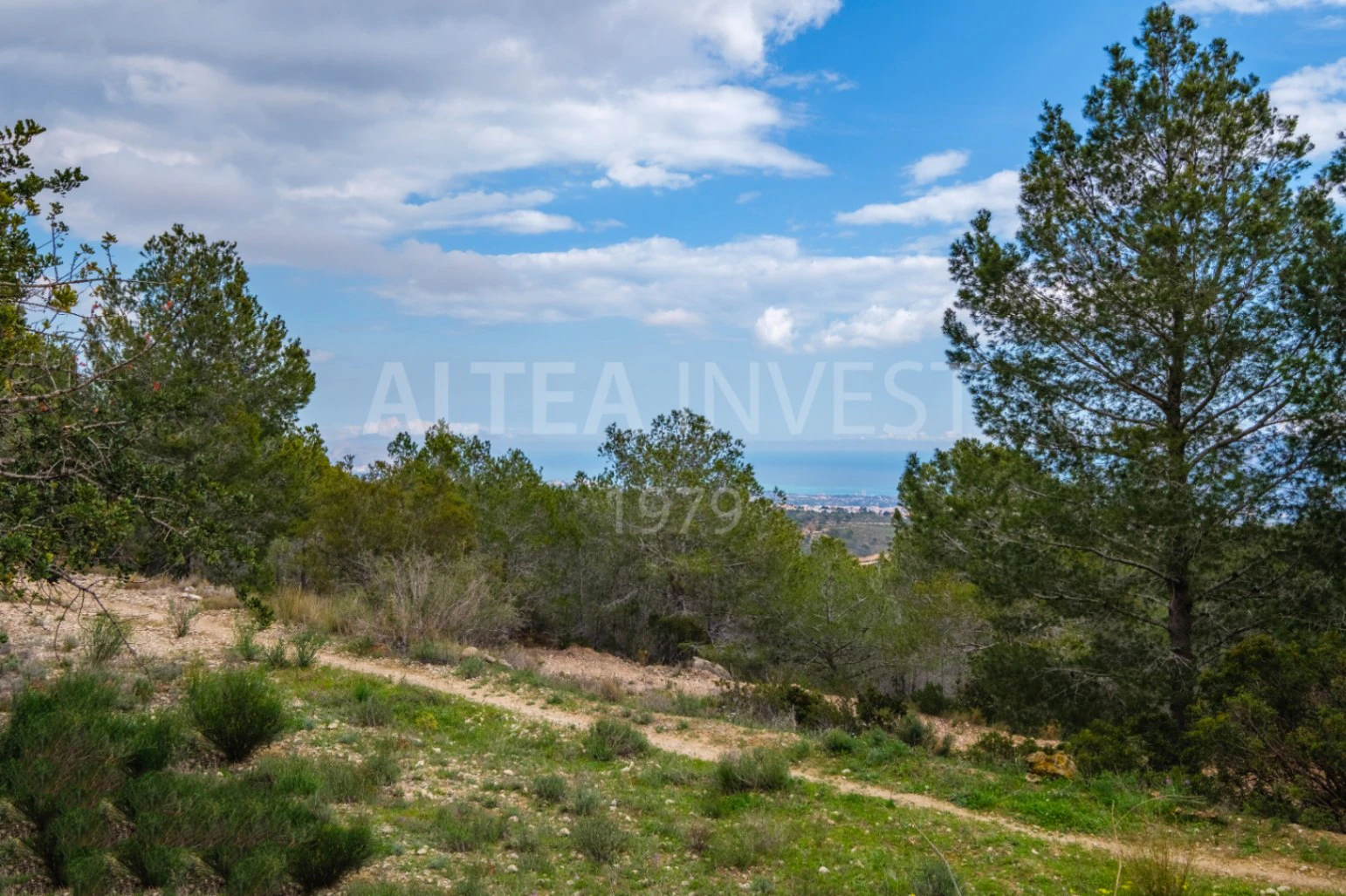 1536 - Charming country house with an active business in a natural setting between Finestrat and La Nucía