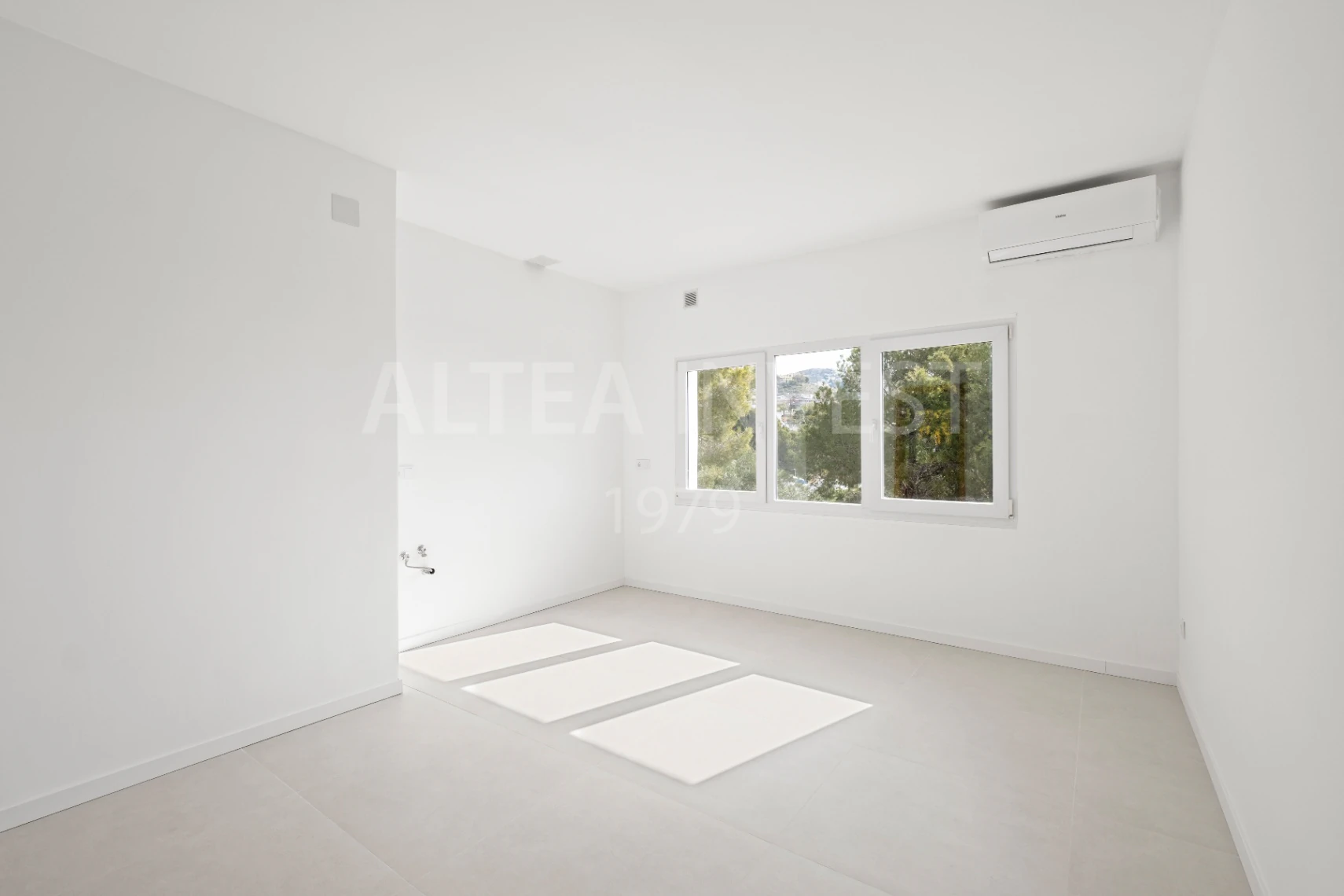 Mediterranean retreat with an Ibizan feel and panoramic views in Altea