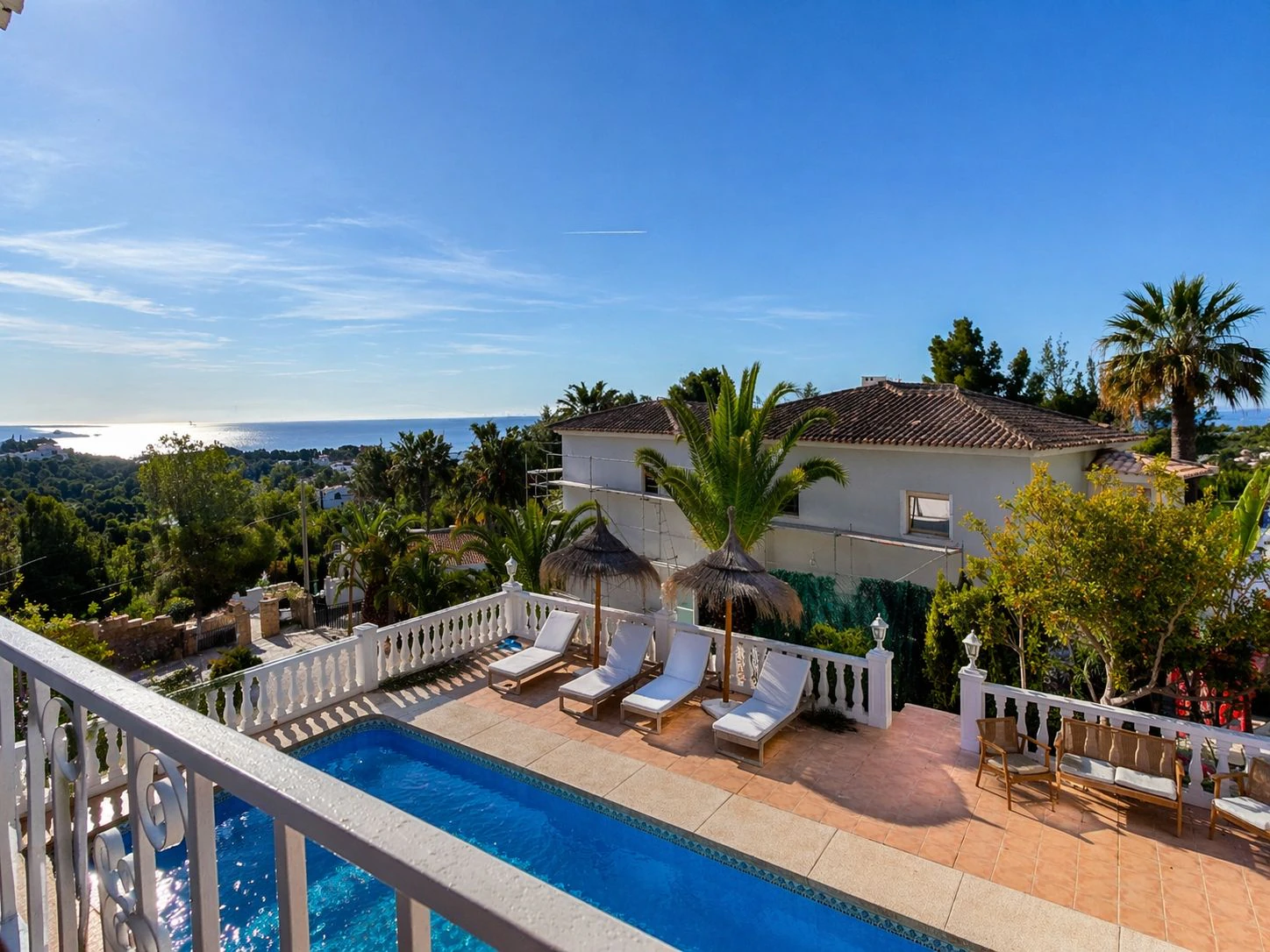 Mediterranean retreat with an Ibizan feel and panoramic views in Altea