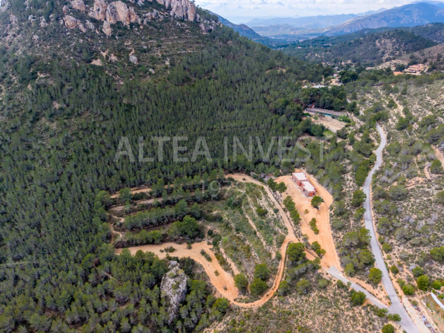 1536 - Charming country house with an active business in a natural setting between Finestrat and La Nucía