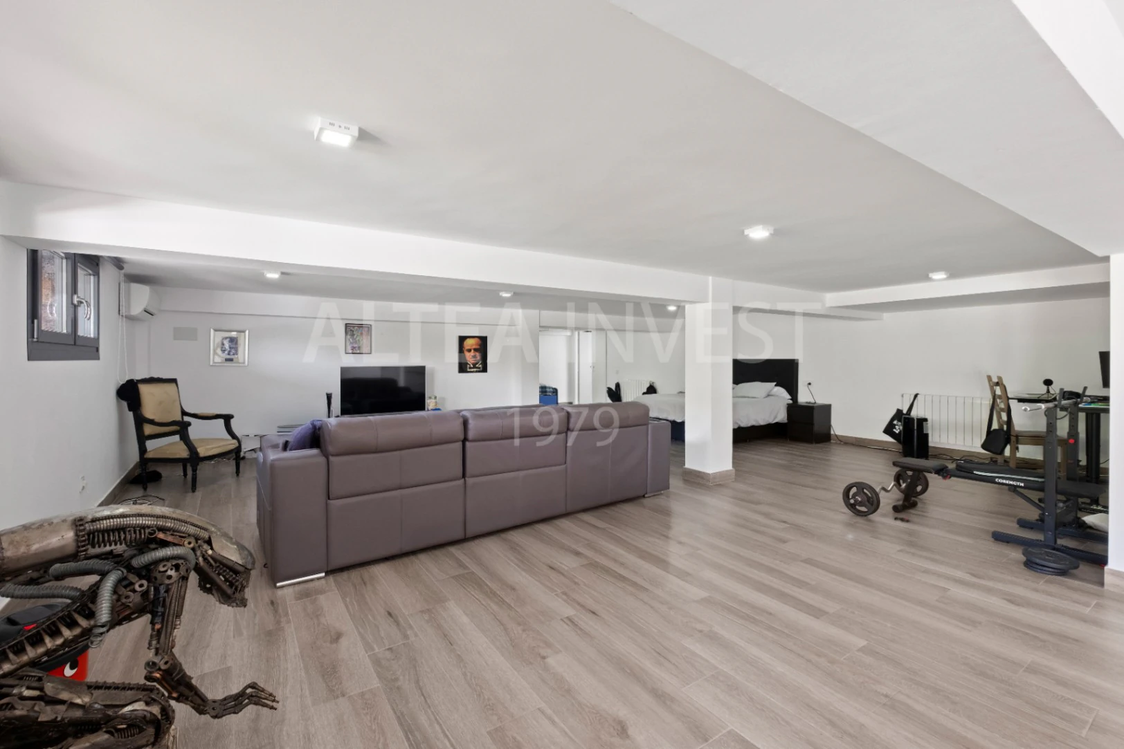 Renovated Contemporary Villa with Separate Apartment in a Prime Location on the Costa Blanca