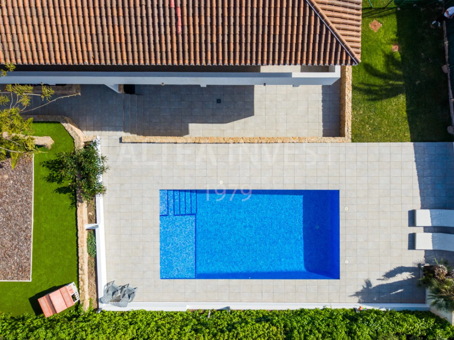 Renovated Contemporary Villa with Separate Apartment in a Prime Location on the Costa Blanca