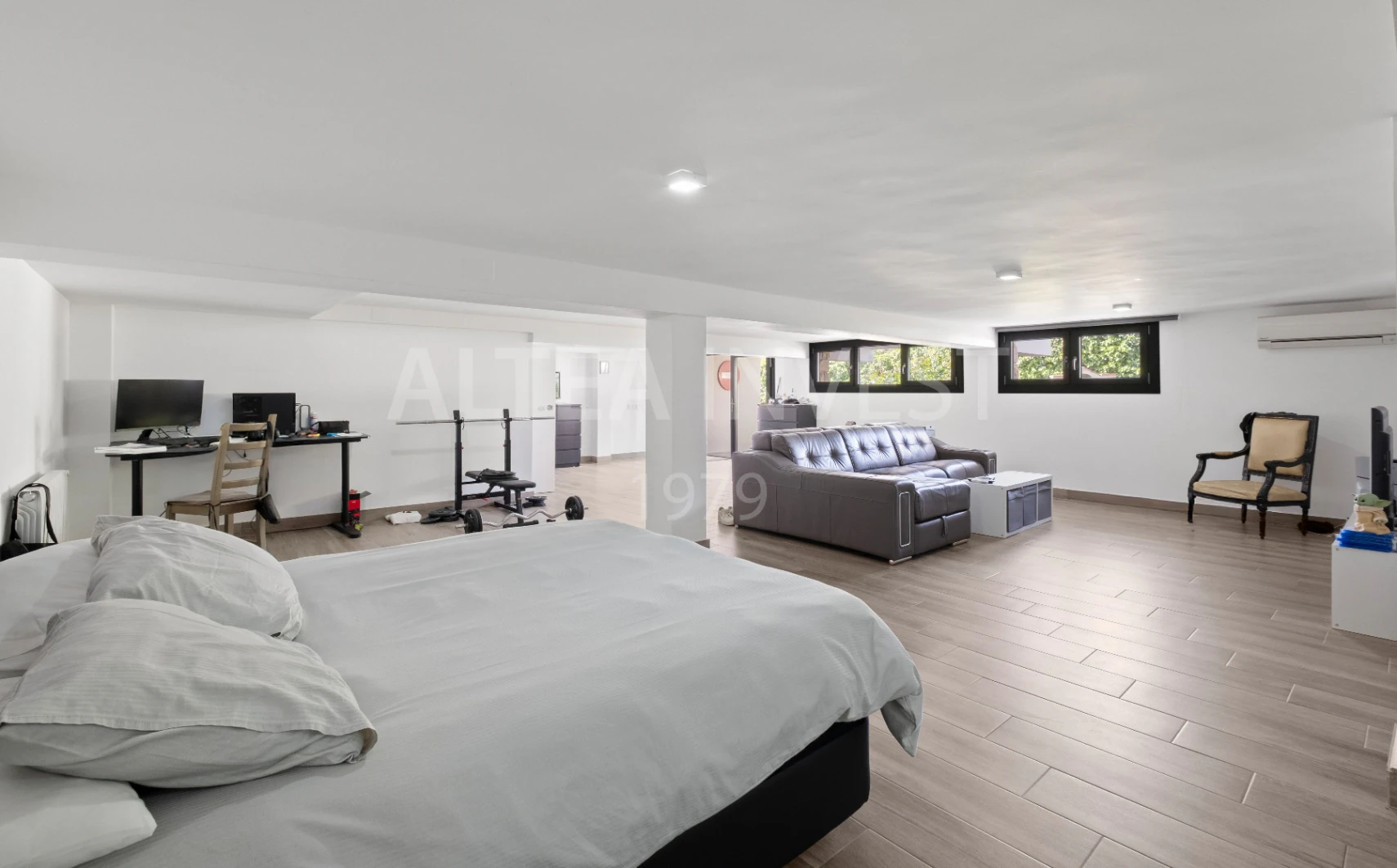 Renovated Contemporary Villa with Separate Apartment in a Prime Location on the Costa Blanca