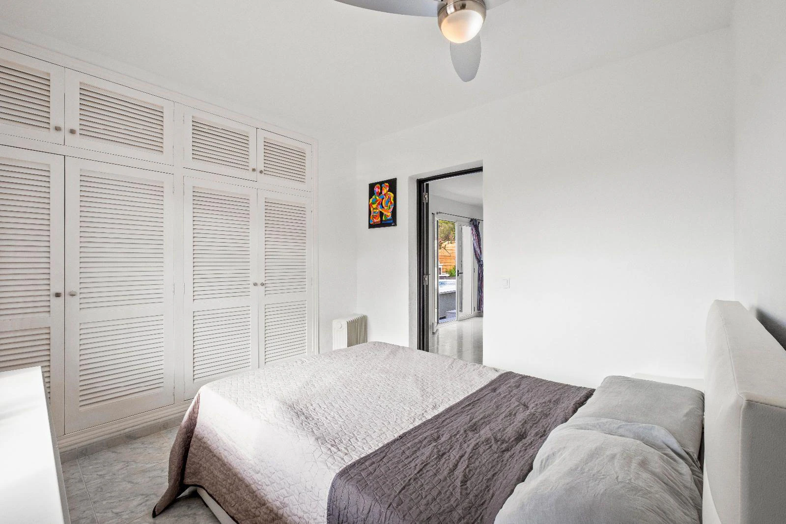1351 - Charming Renovated Villa with Pool and Solarium