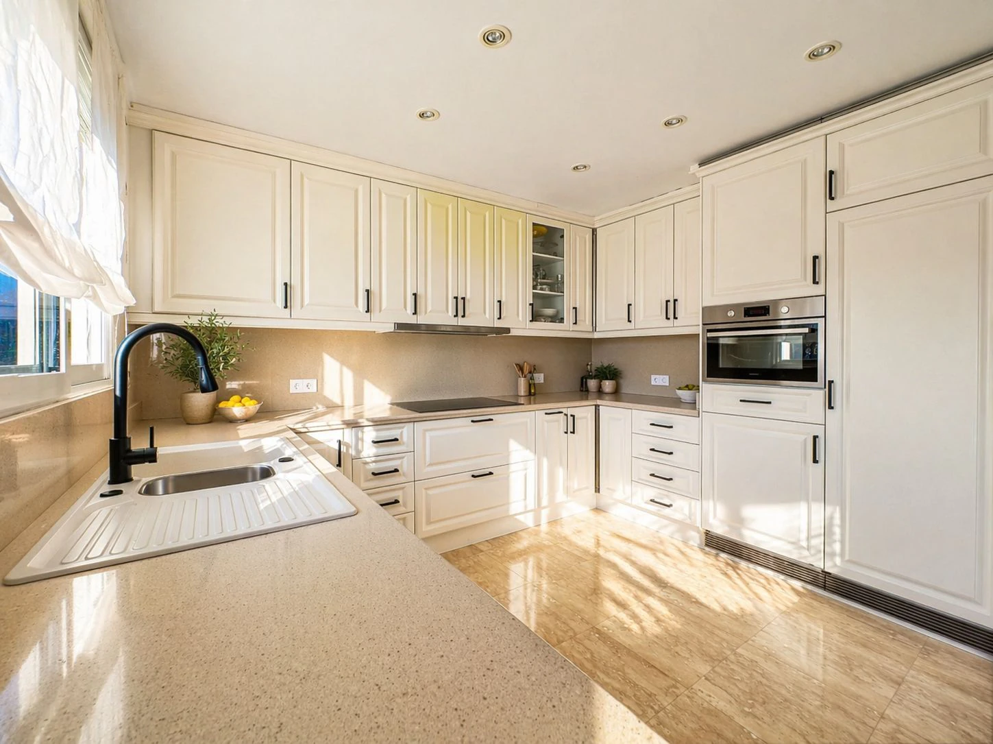 Panoramic Villa with Iconic Views of Altea Bay in a Privileged Natural Setting