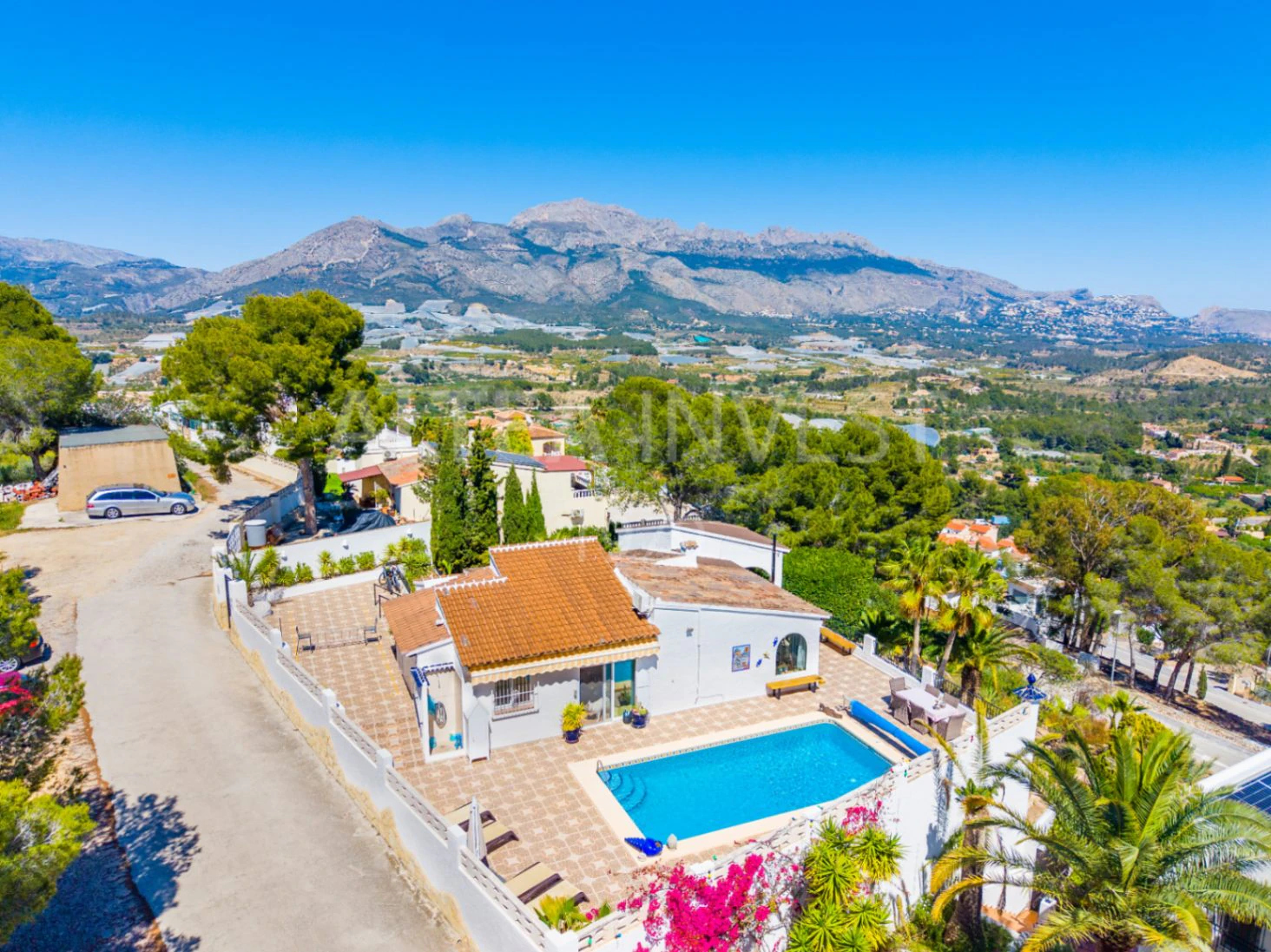 Panoramic Villa with Iconic Views of Altea Bay in a Privileged Natural Setting