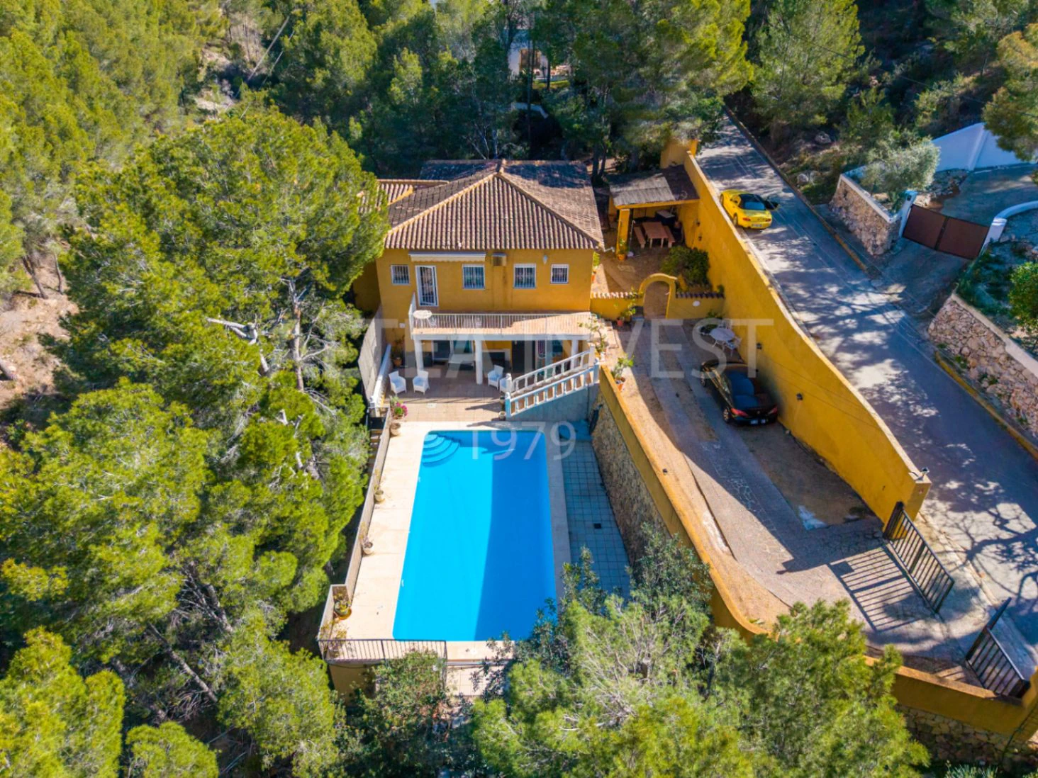 Mediterranean style detached chalet in the Sierra de Altea