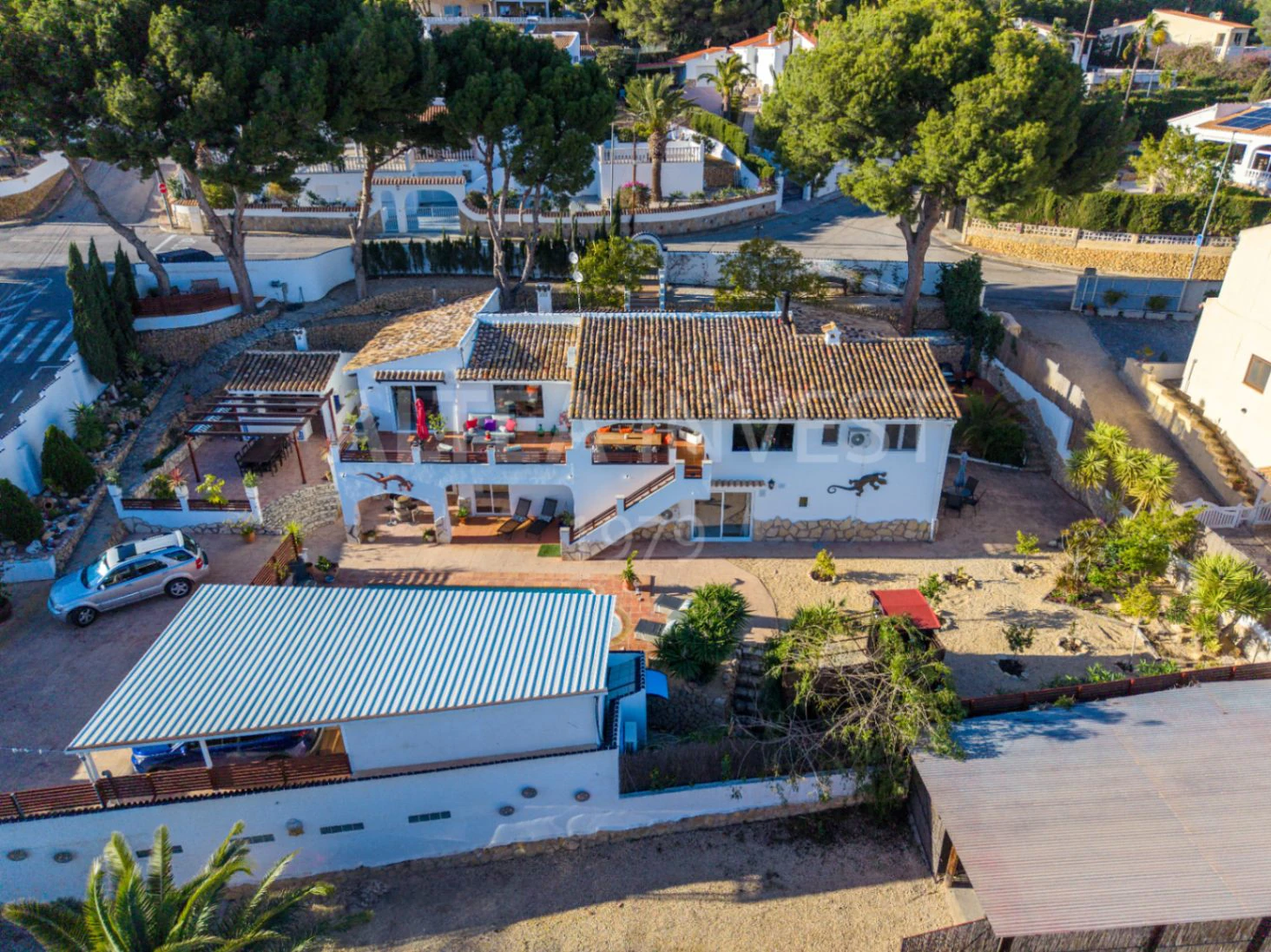 1523 - Villa méditerranéenne entièrement rénovée avec vue sur la baie d'Altea et la Sierra Helada