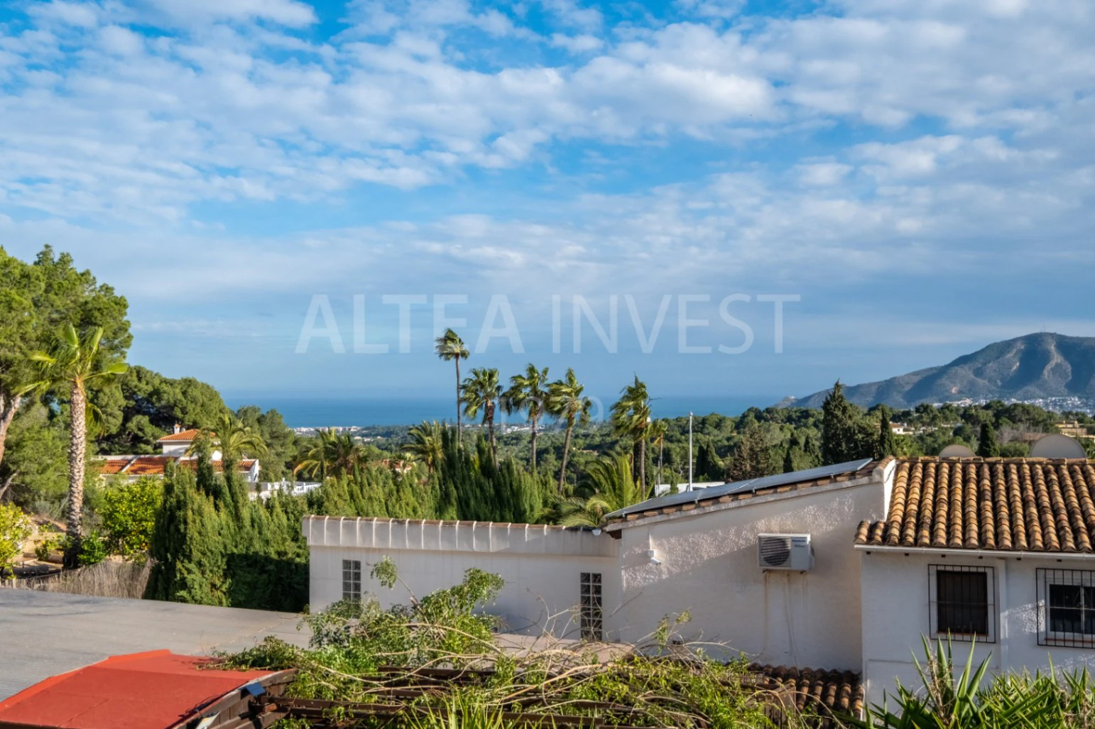 1523 - Villa méditerranéenne entièrement rénovée avec vue sur la baie d'Altea et la Sierra Helada